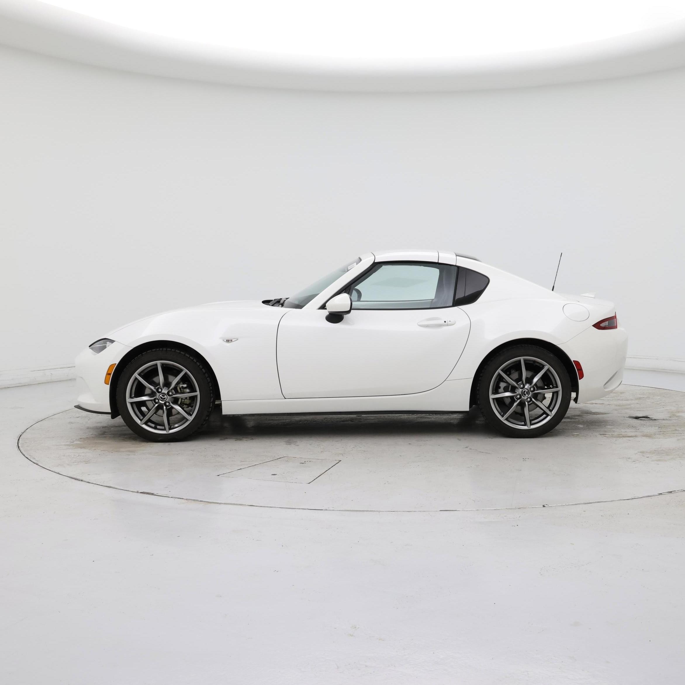 Thumbnail: 2023 Mazda MX-5 Miata - 3