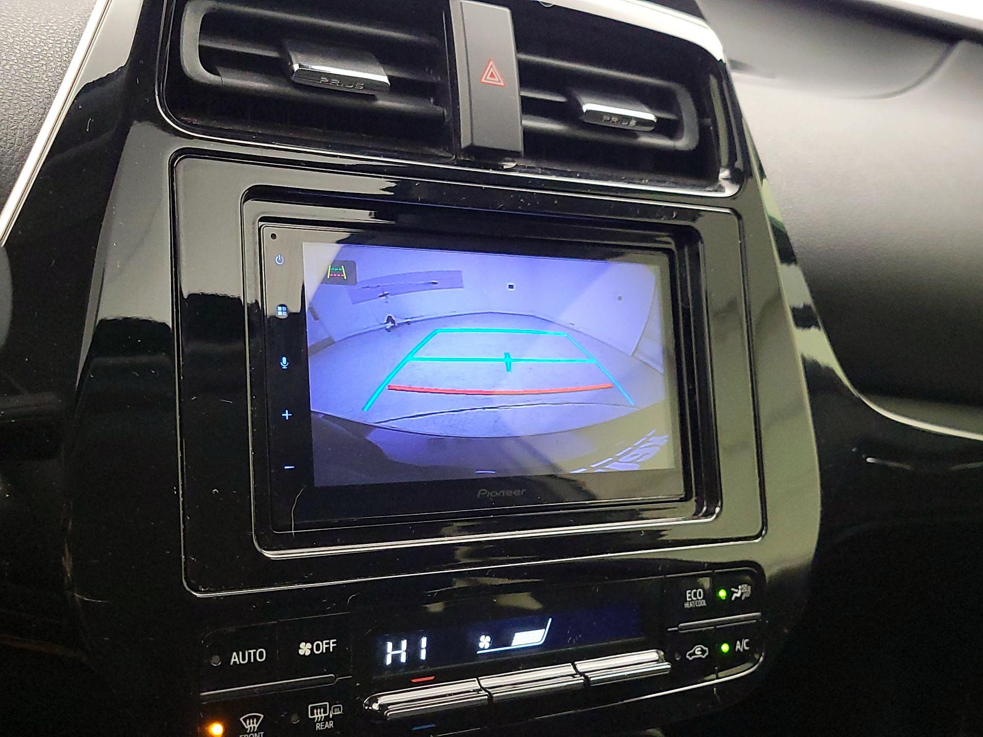 Thumbnail: 2016 Toyota Prius - 14