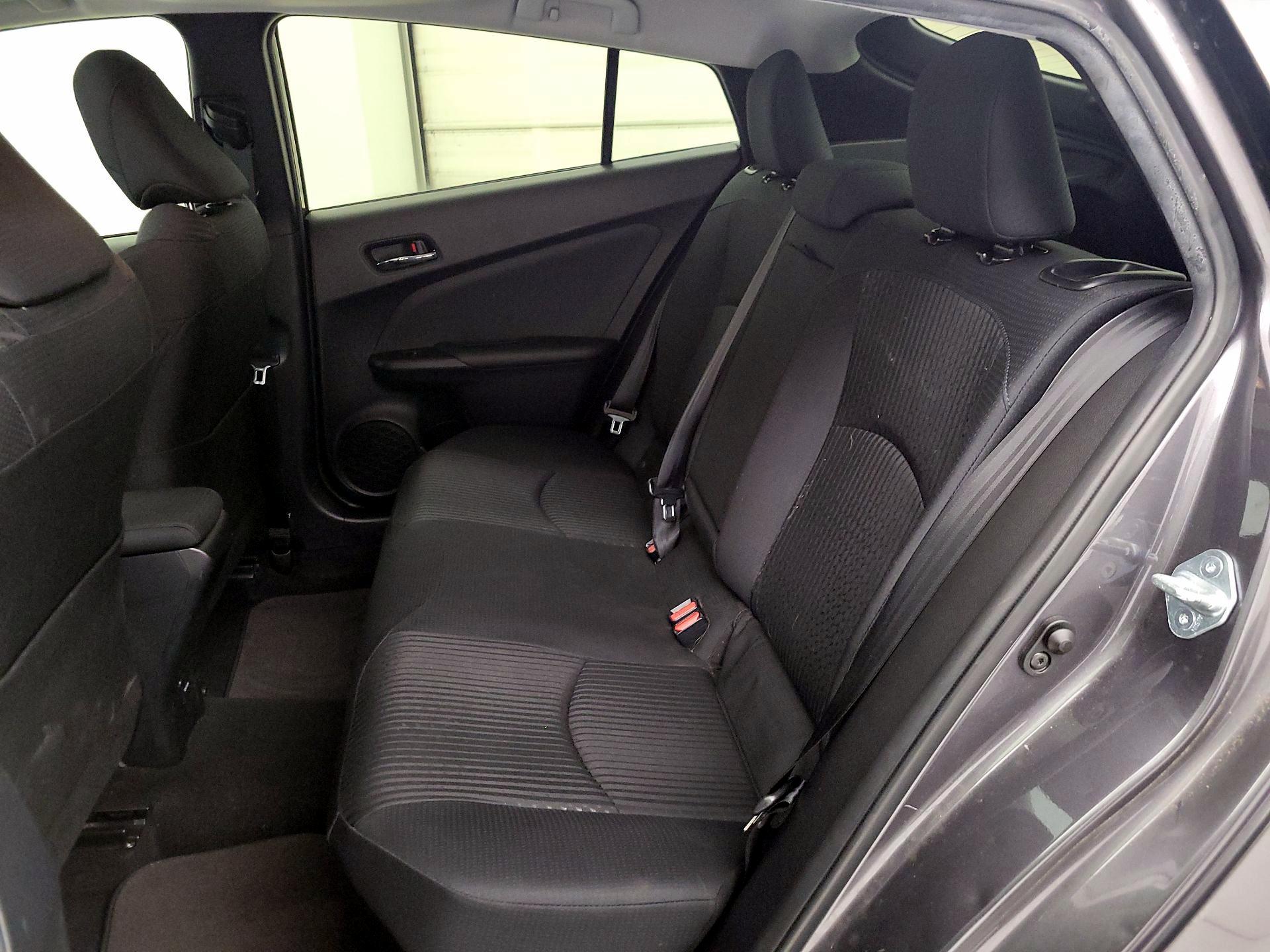 Thumbnail: 2016 Toyota Prius - 20