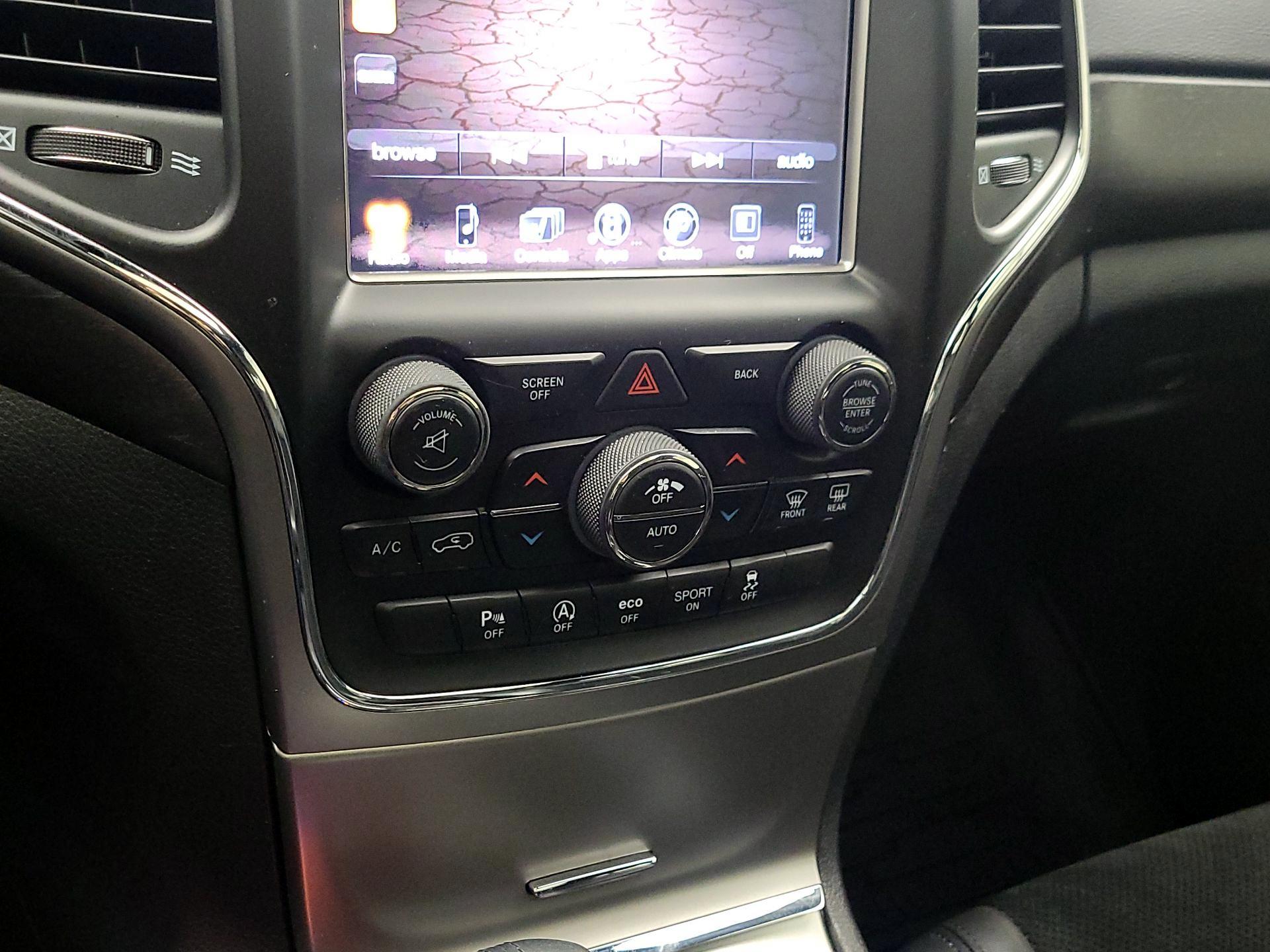 Thumbnail: 2017 Jeep Grand Cherokee - 16