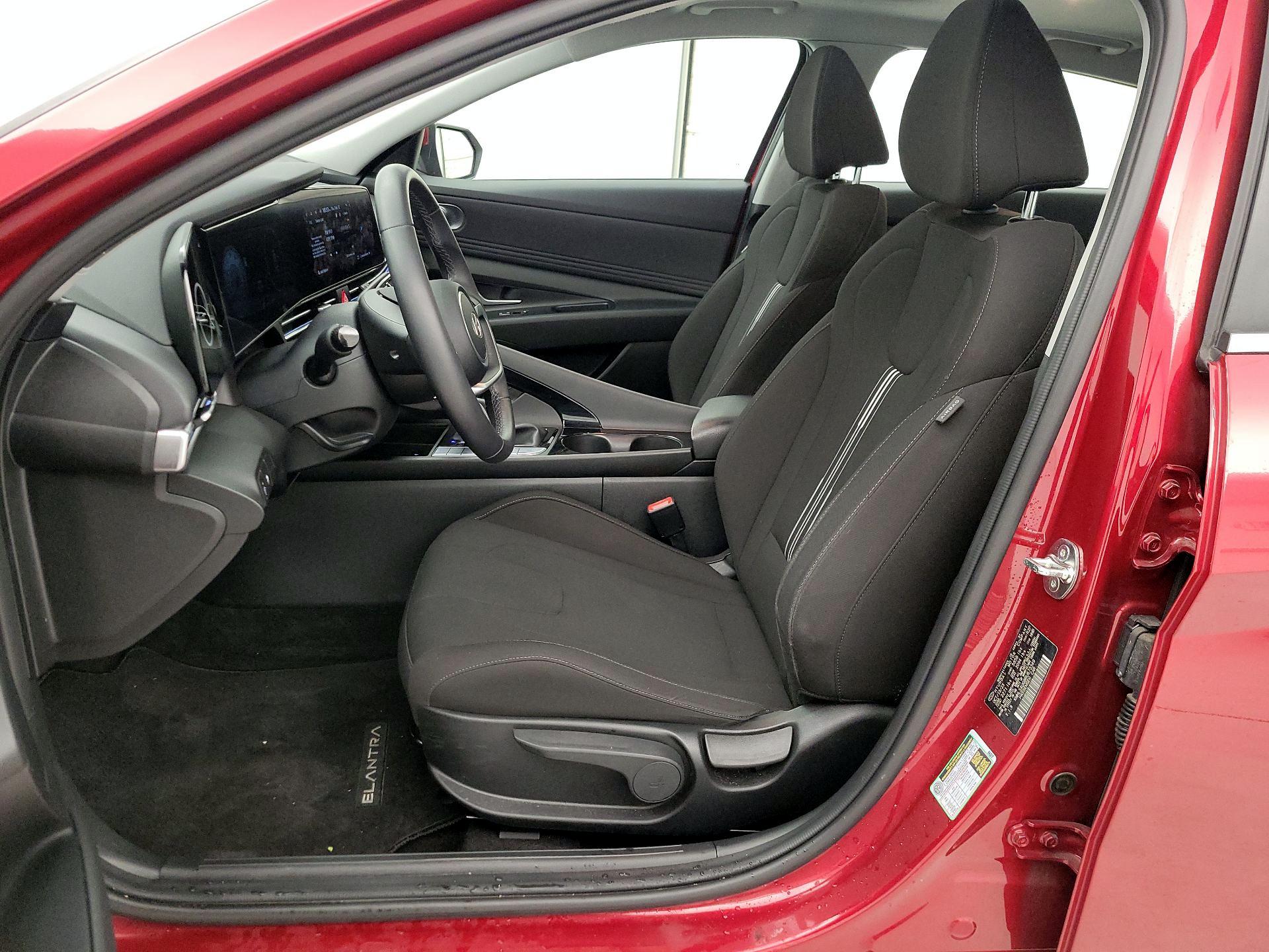 Thumbnail: 2024 Hyundai Elantra - 11