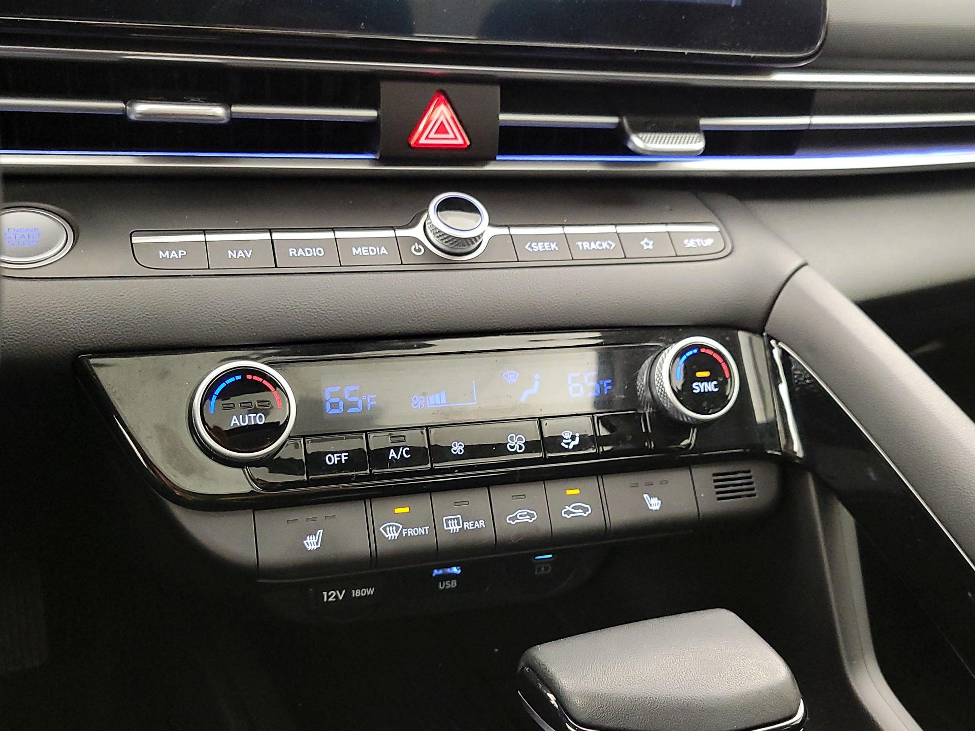 Thumbnail: 2024 Hyundai Elantra - 17