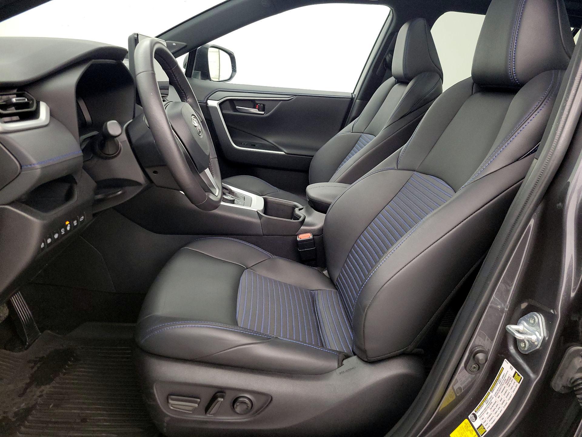 Thumbnail: 2024 Toyota RAV4 - 11