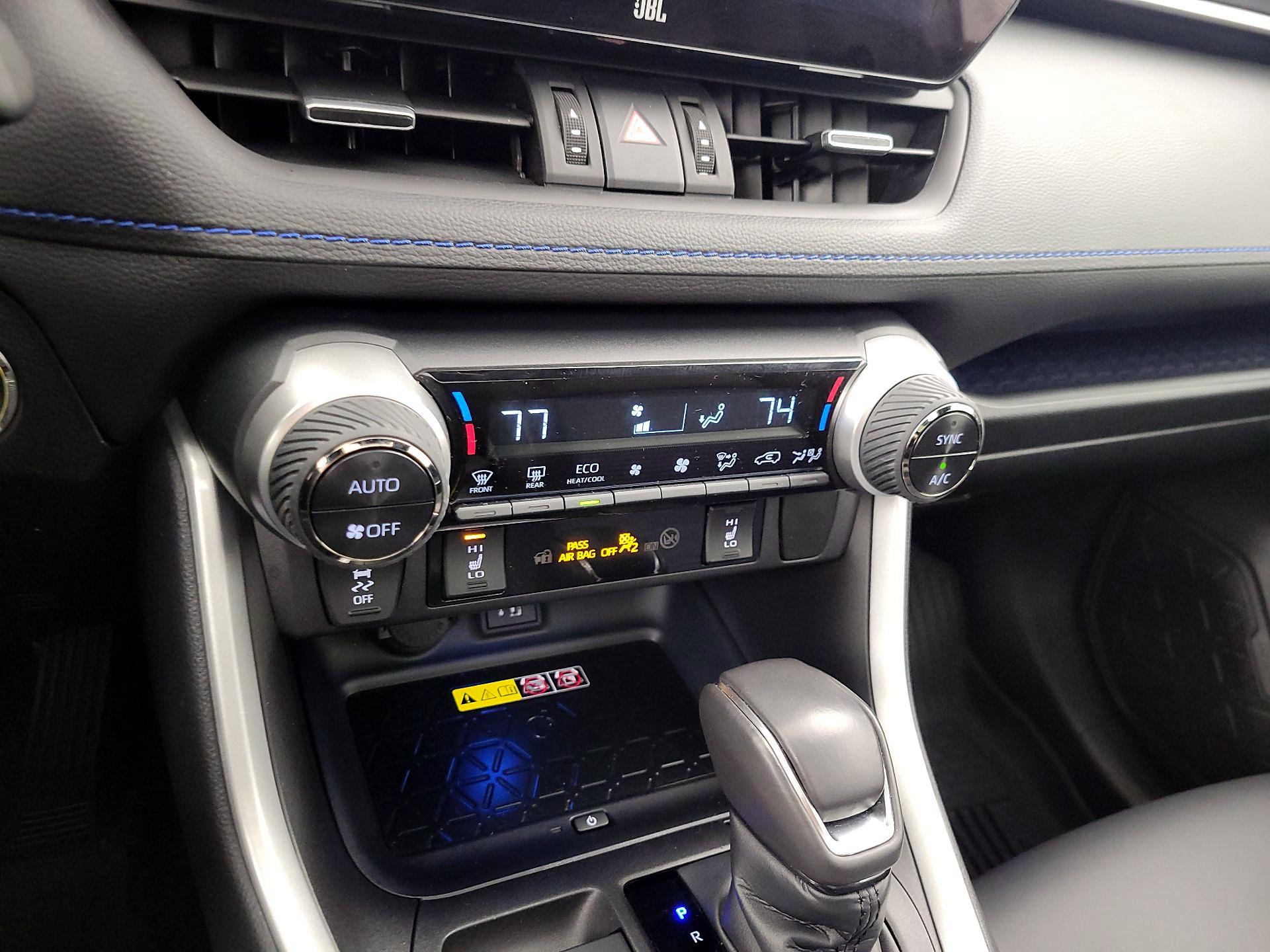 Thumbnail: 2024 Toyota RAV4 - 16