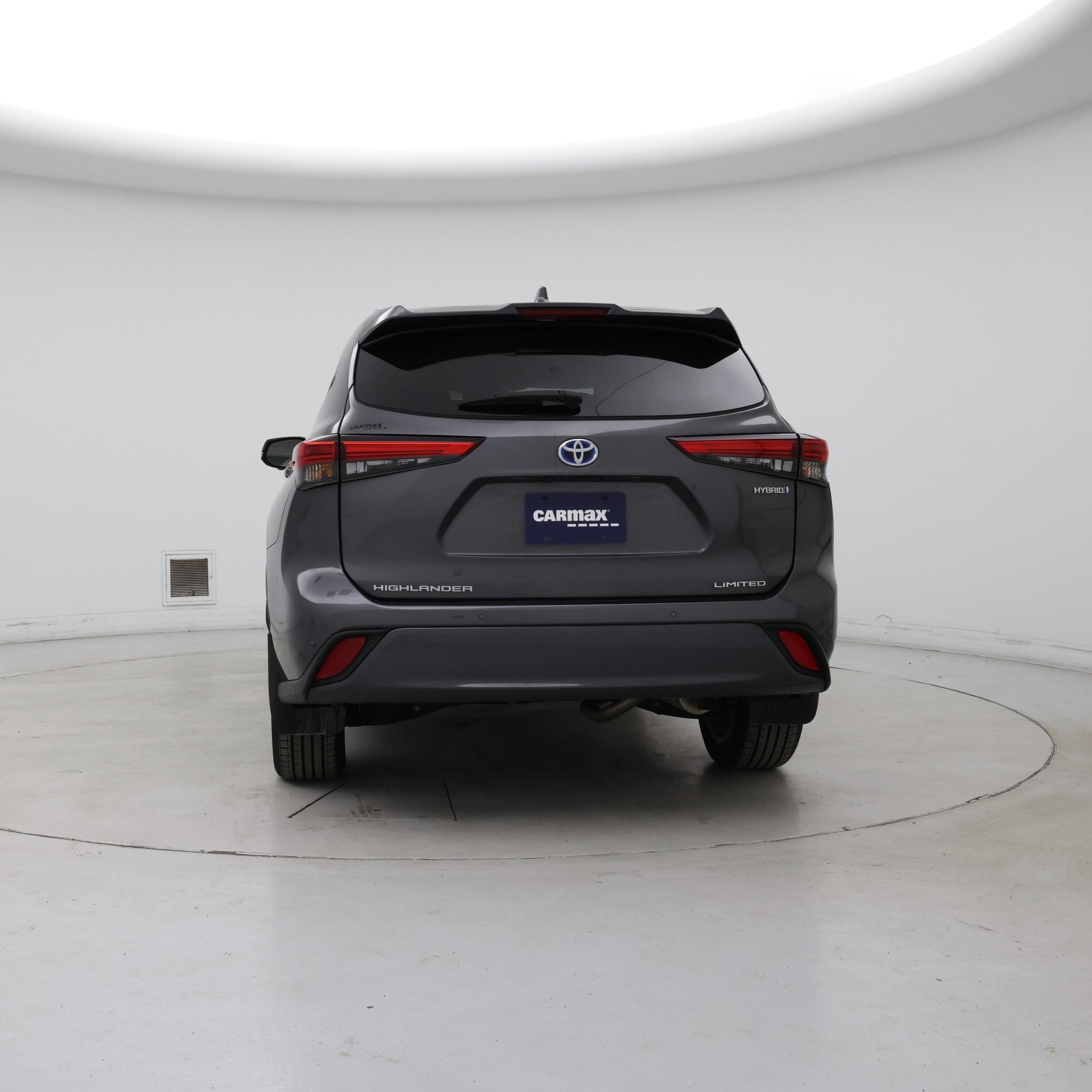 Thumbnail: 2023 Toyota Highlander - 6