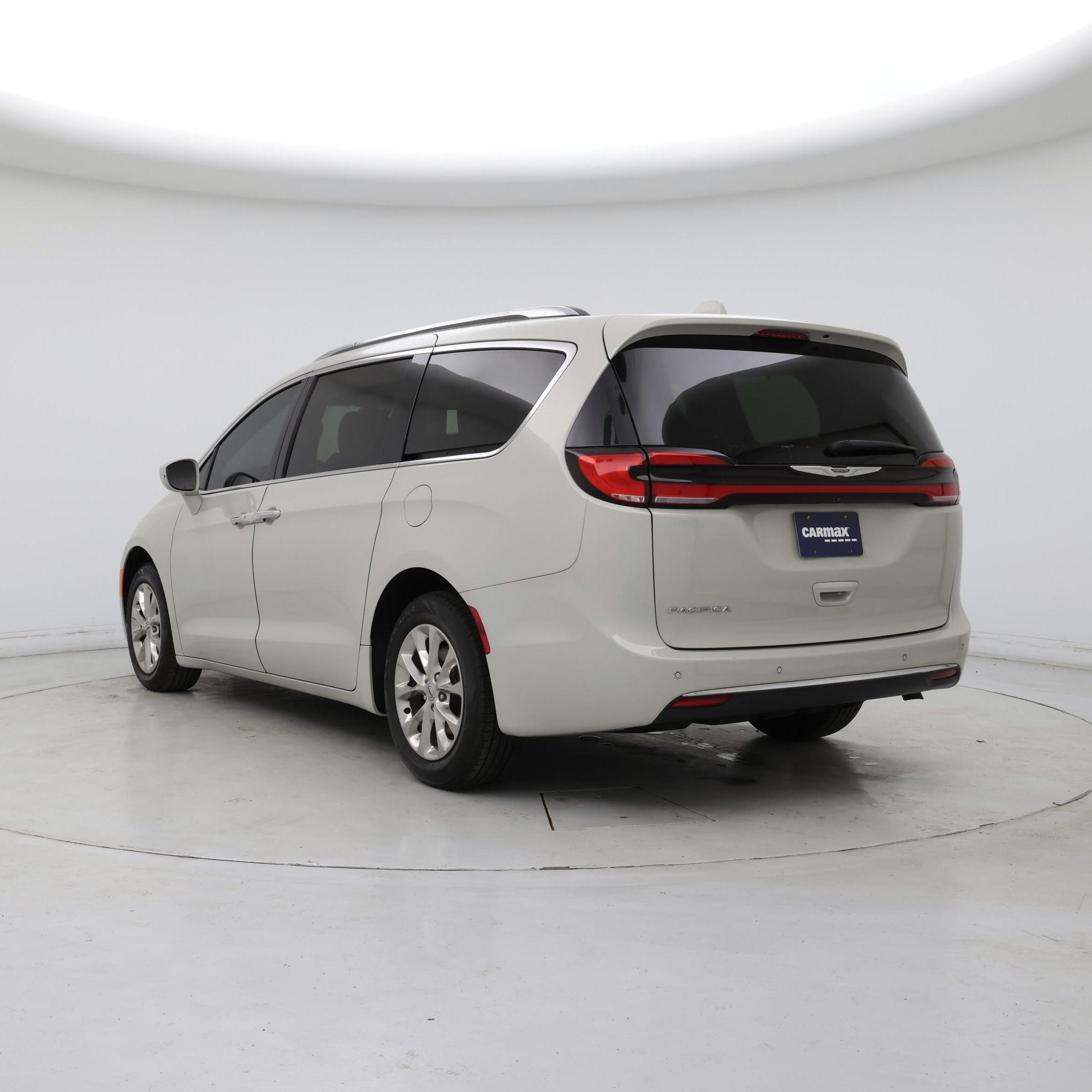 Thumbnail: 2021 Chrysler Pacifica - 2