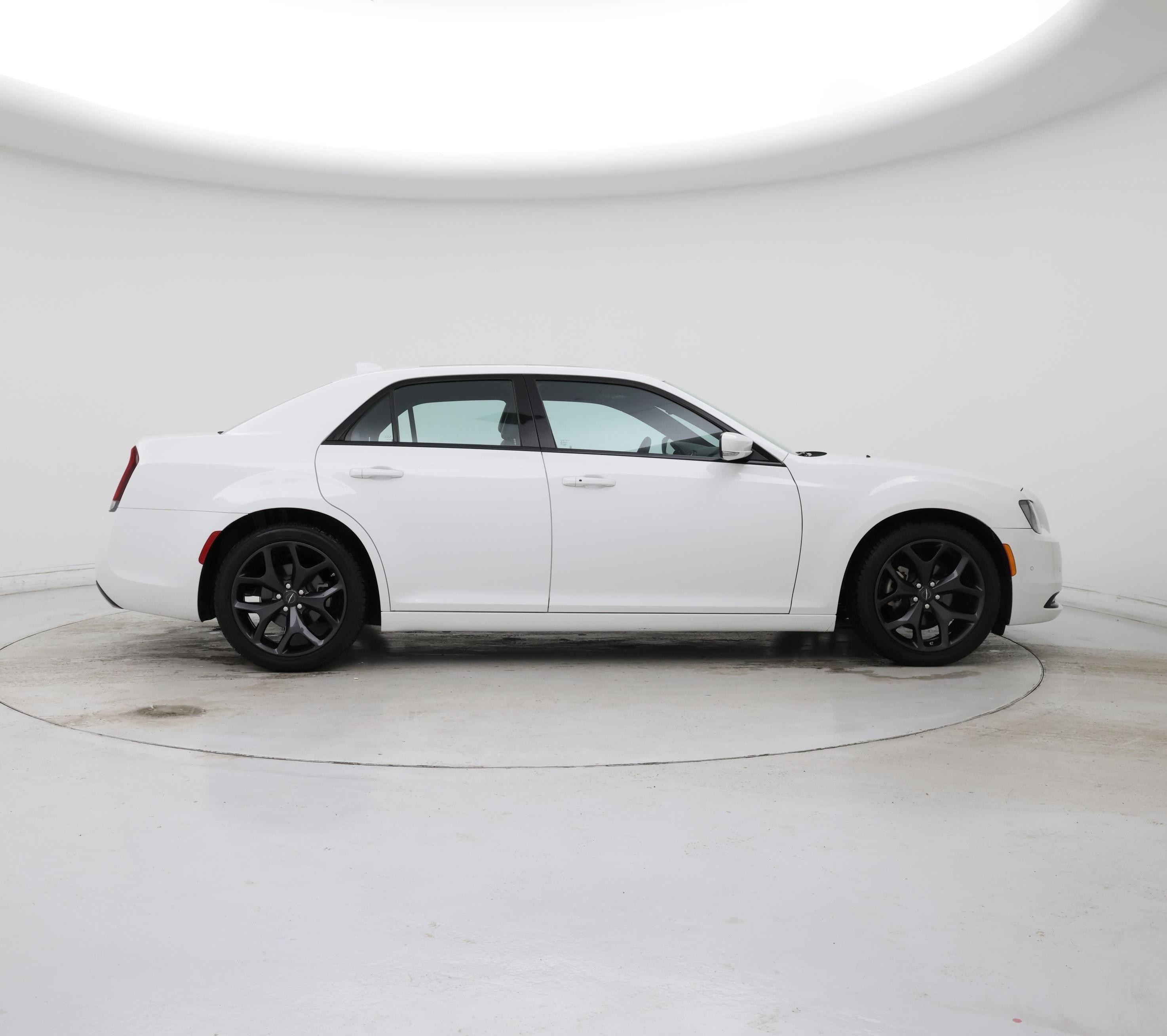 Thumbnail: 2023 Chrysler 300 - 7