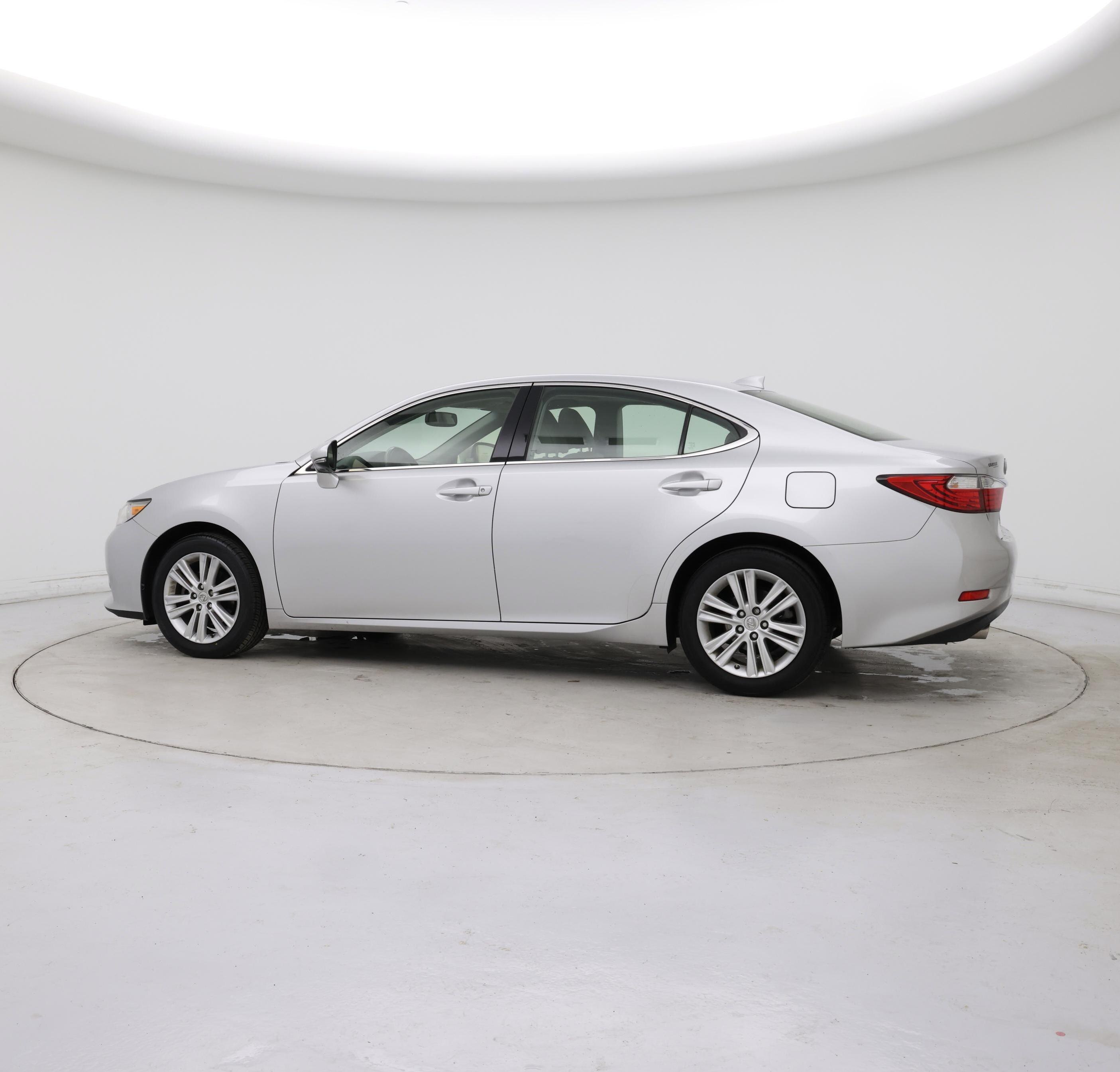 Thumbnail: 2015 Lexus ES - 4