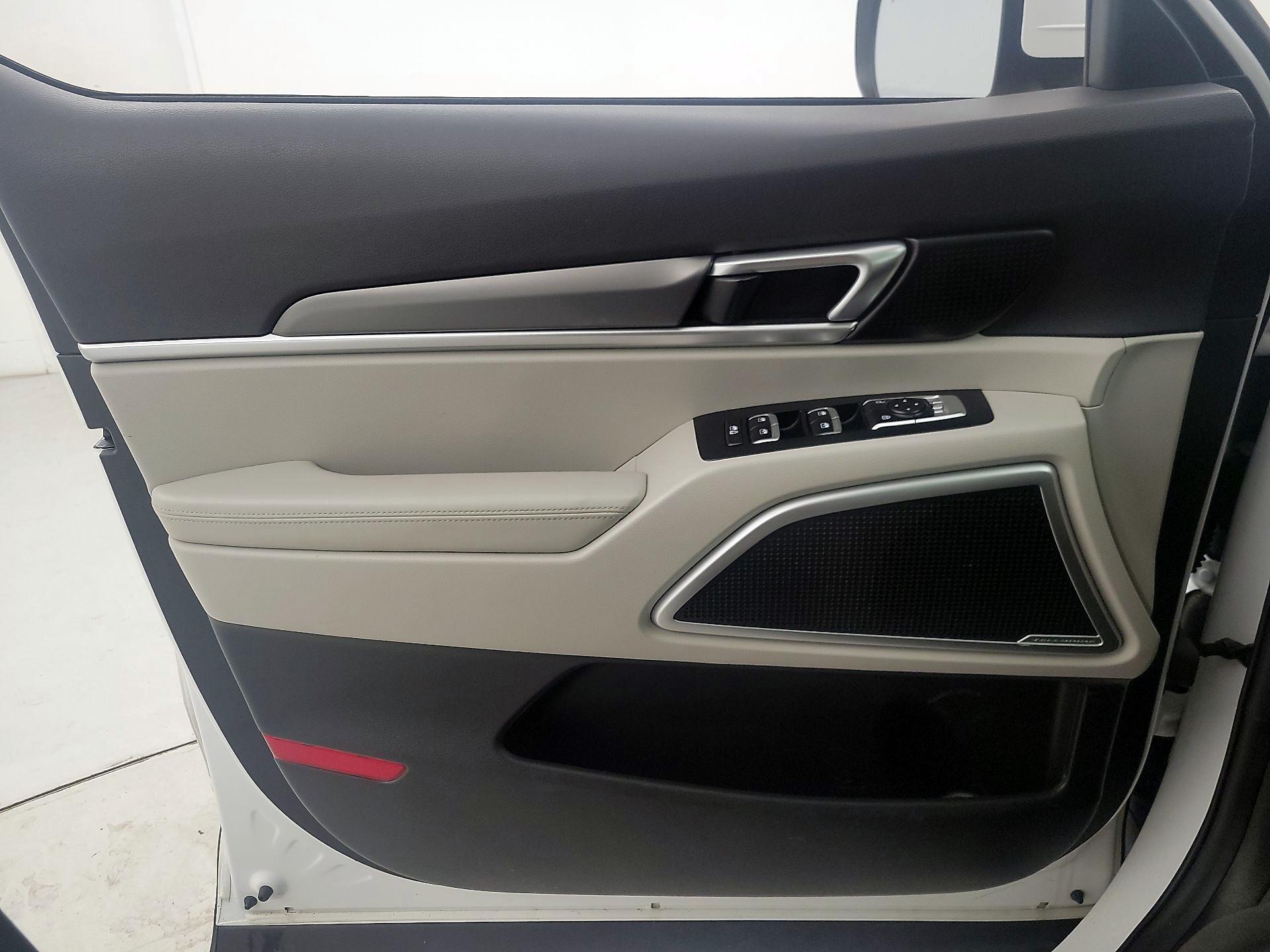 Thumbnail: 2020 Kia Telluride - 12