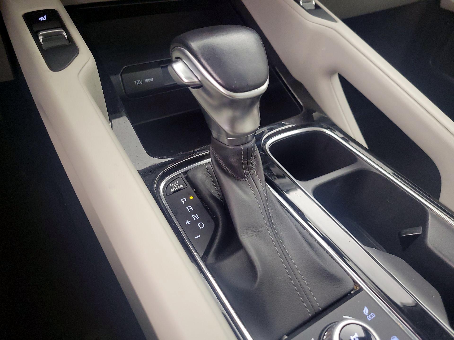 Thumbnail: 2020 Kia Telluride - 17