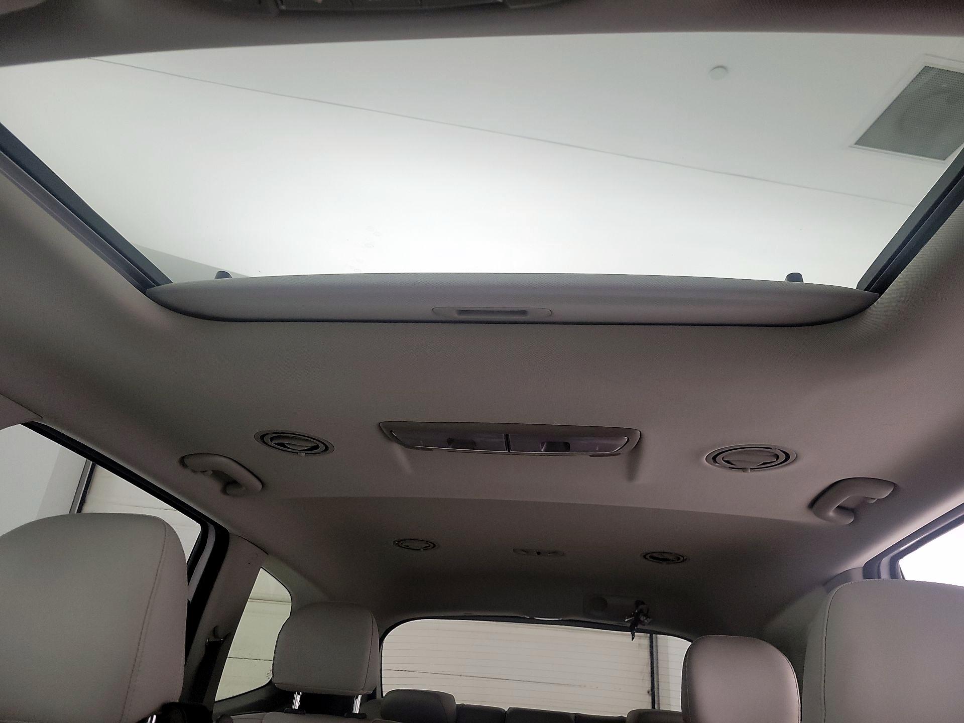 Thumbnail: 2020 Kia Telluride - 19