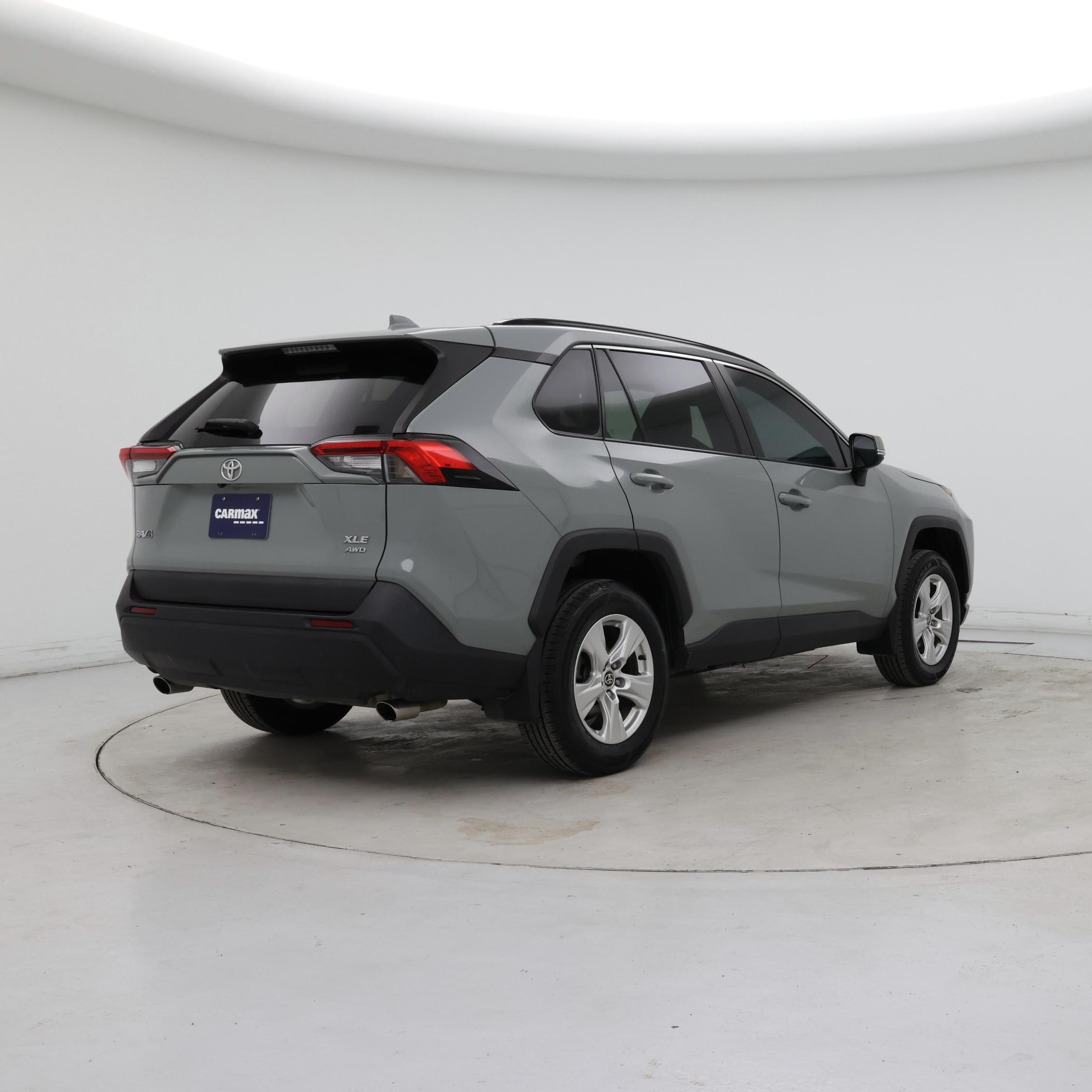 Thumbnail: 2021 Toyota RAV4 - 8