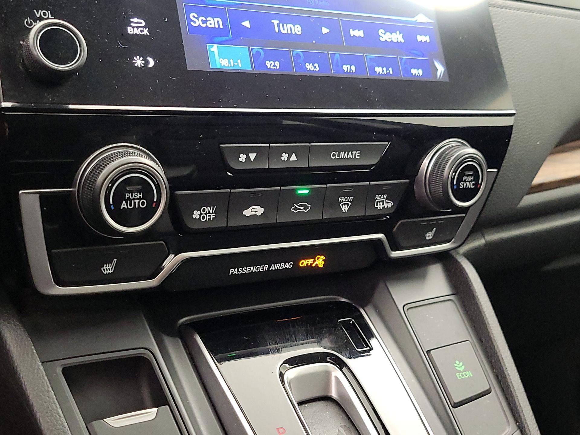 Thumbnail: 2018 Honda CR-V - 17