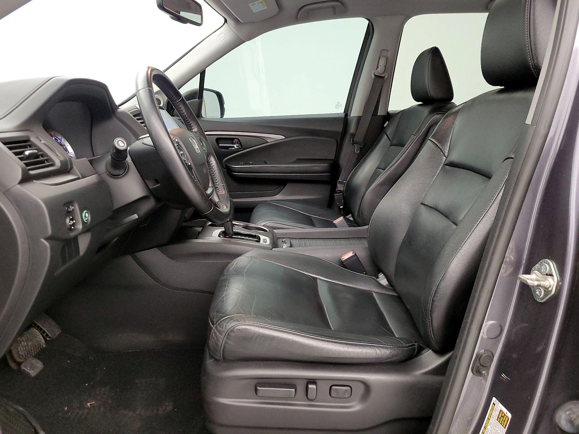 Thumbnail: 2016 Honda Pilot - 11