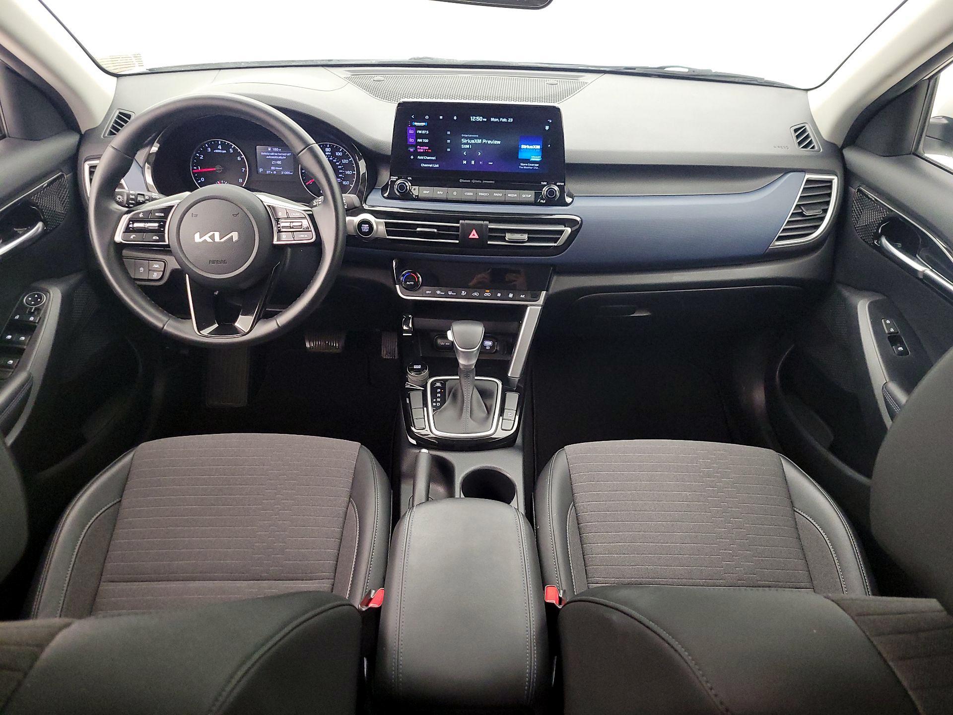 Thumbnail: 2023 Kia Seltos - 9