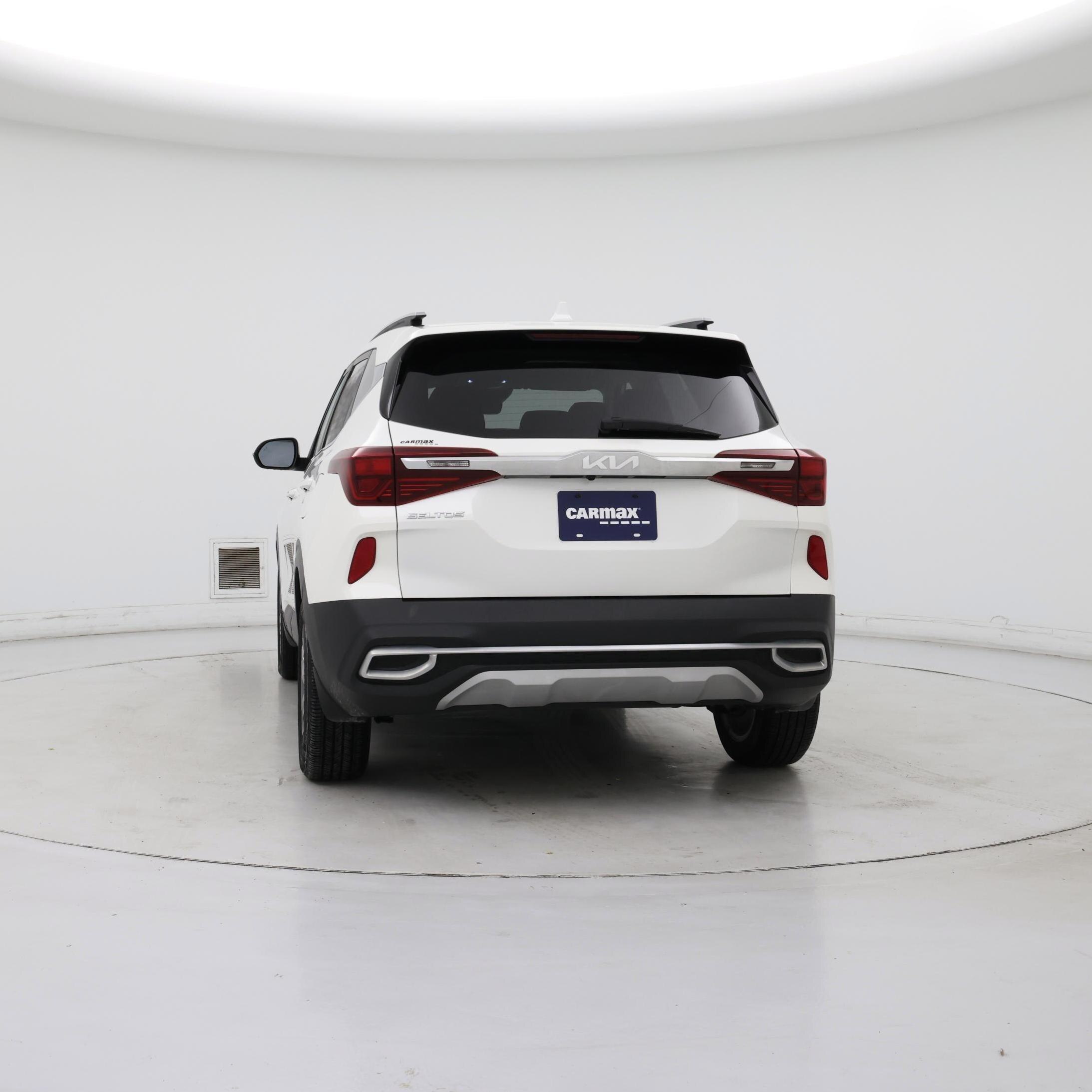 Thumbnail: 2023 Kia Seltos - 6