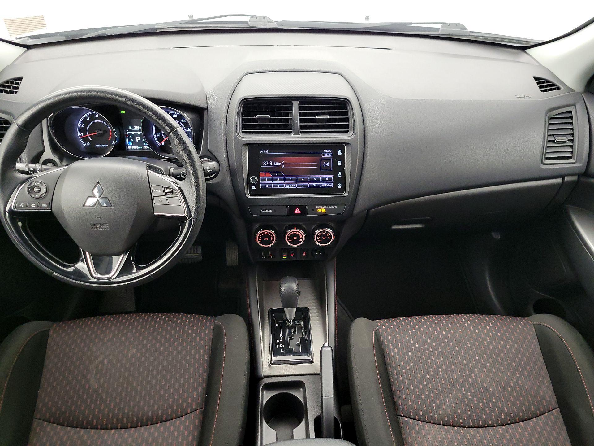 Thumbnail: 2019 Mitsubishi Outlander Sport - 9