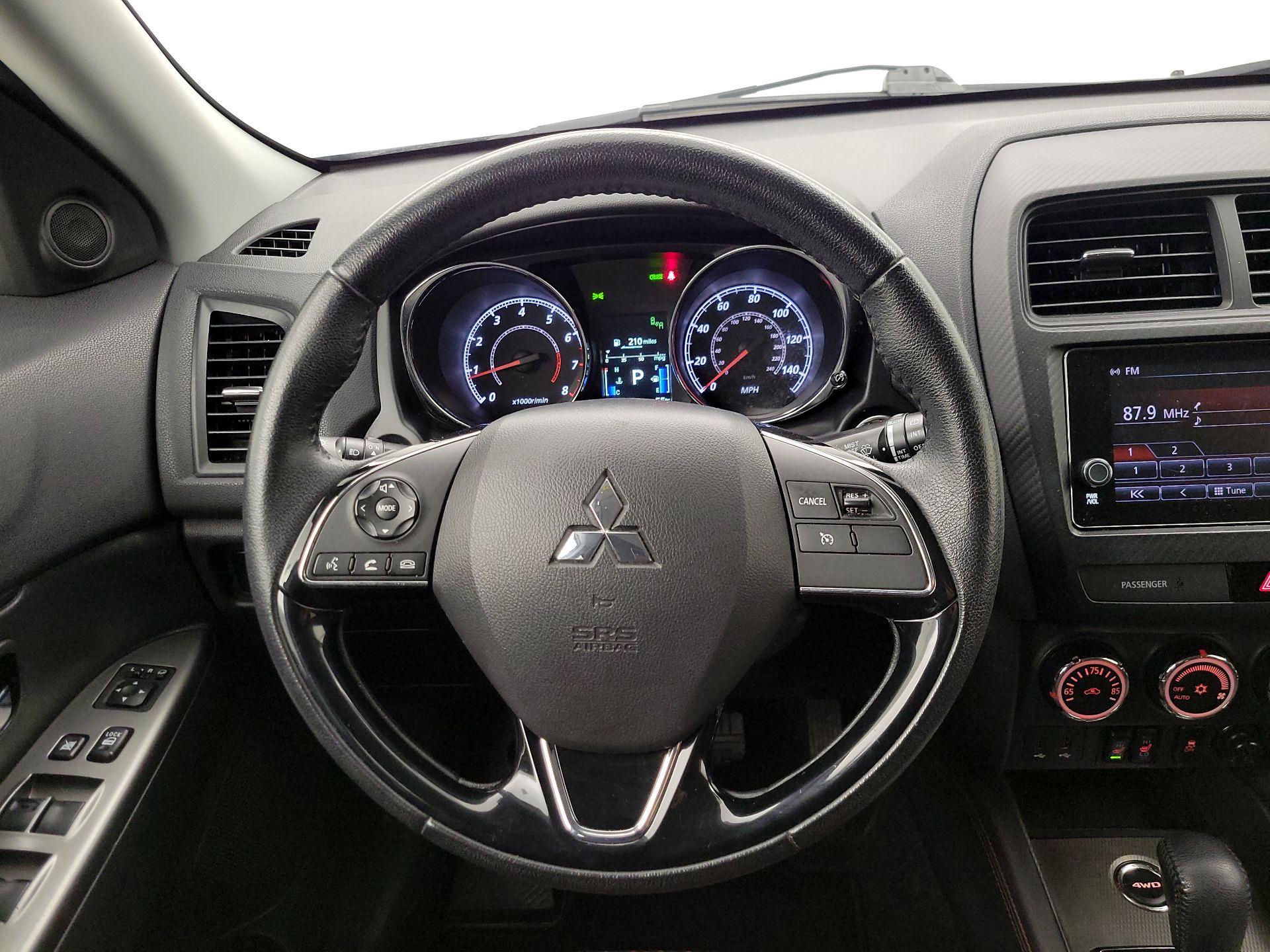 Thumbnail: 2019 Mitsubishi Outlander Sport - 10