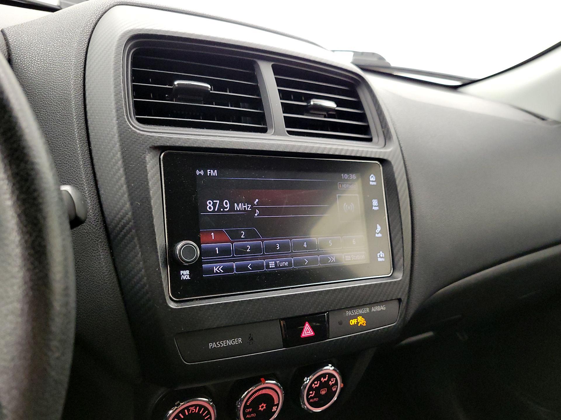 Thumbnail: 2019 Mitsubishi Outlander Sport - 15