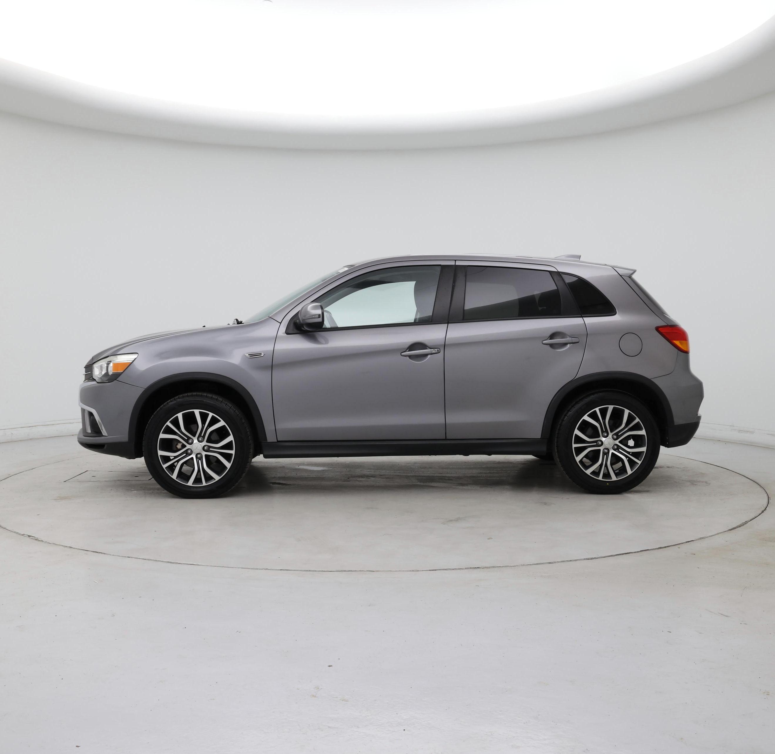 Thumbnail: 2019 Mitsubishi Outlander Sport - 3