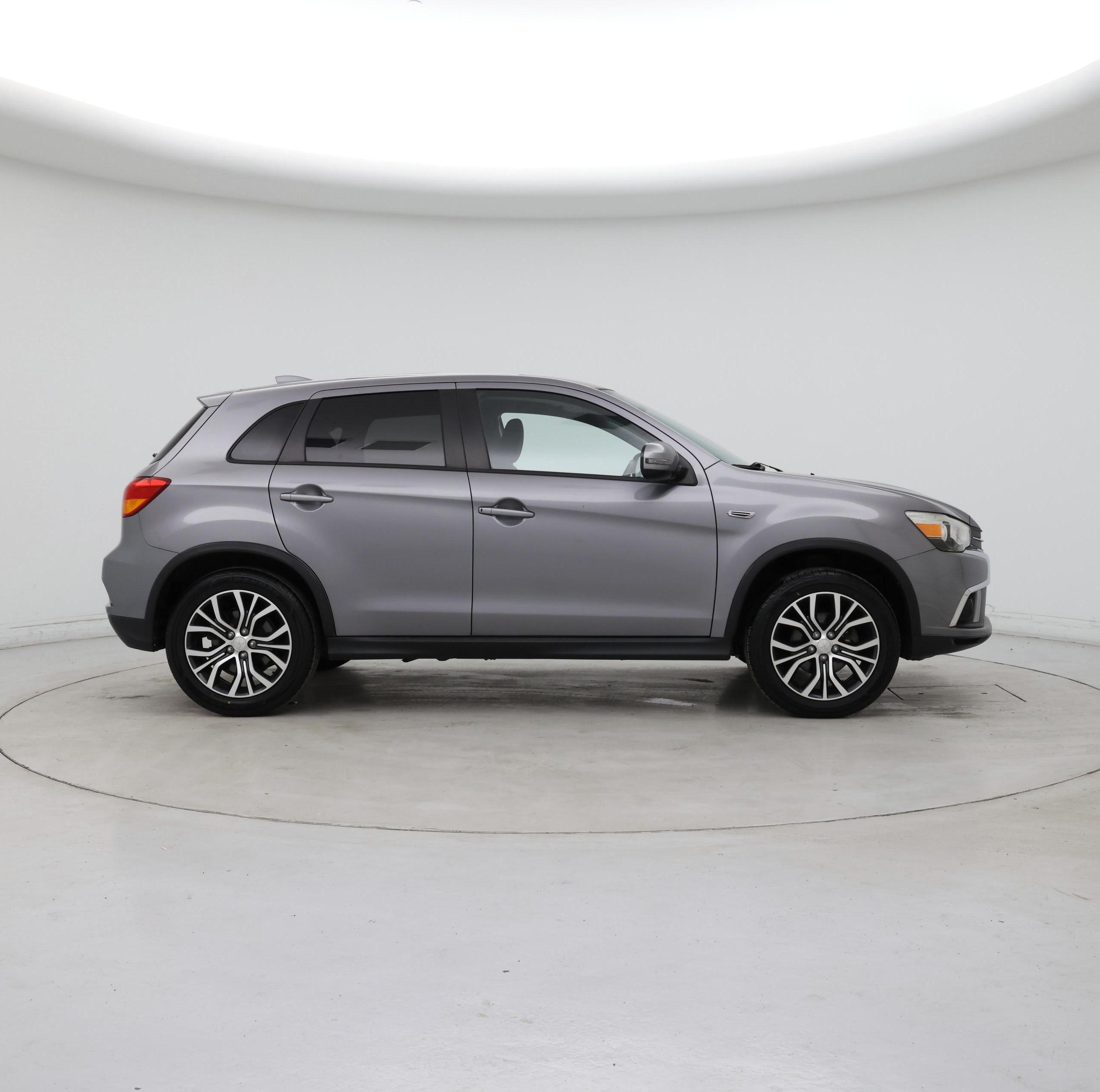 Thumbnail: 2019 Mitsubishi Outlander Sport - 7