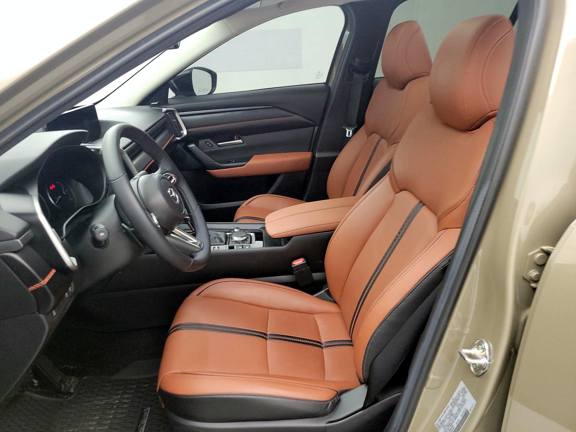 Thumbnail: 2025 Mazda CX-50 - 11