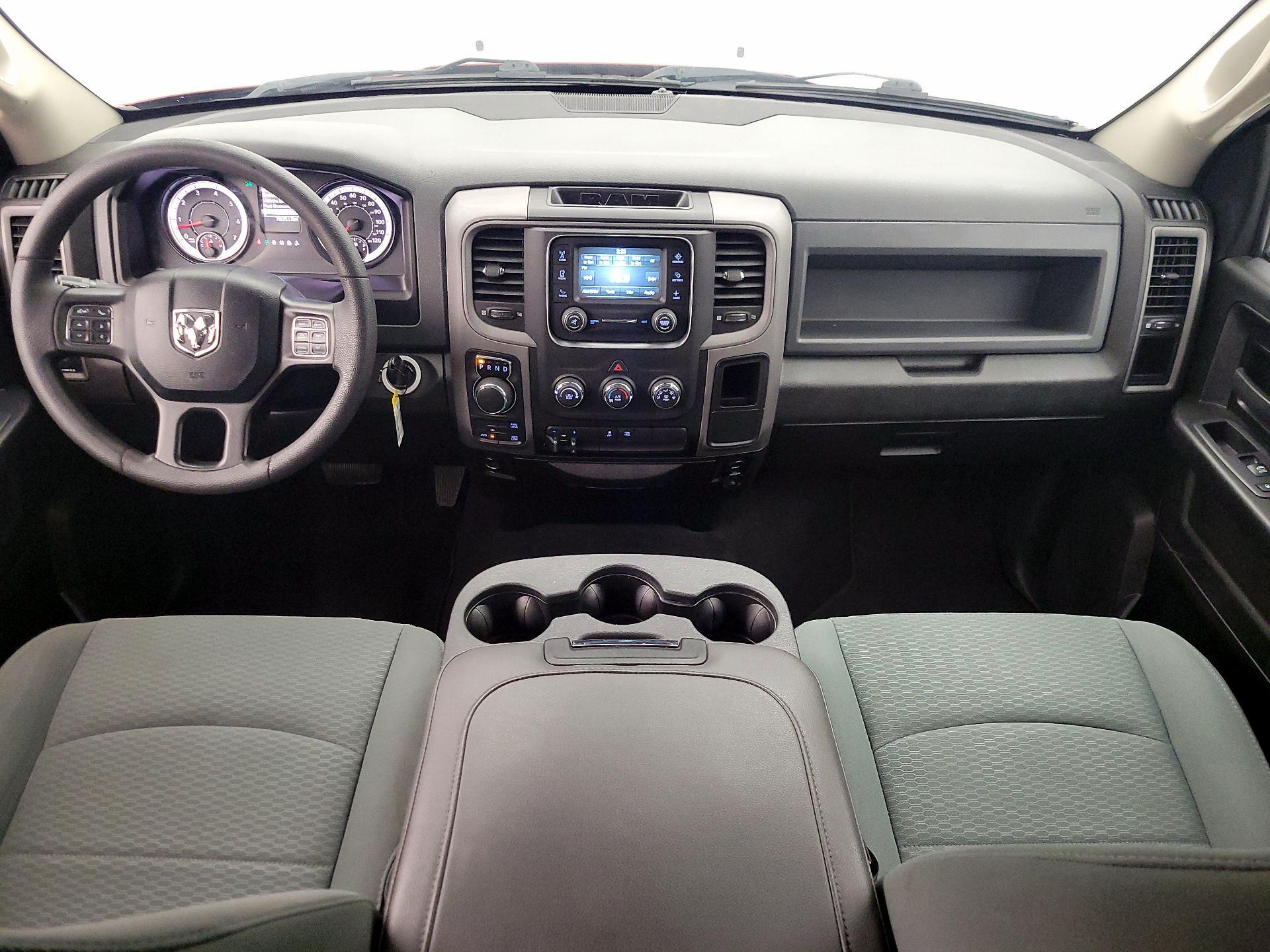 Thumbnail: 2019 RAM 1500 Classic - 9