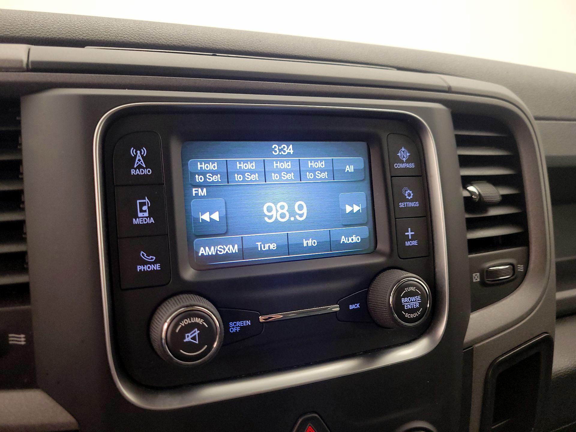 Thumbnail: 2019 RAM 1500 Classic - 15