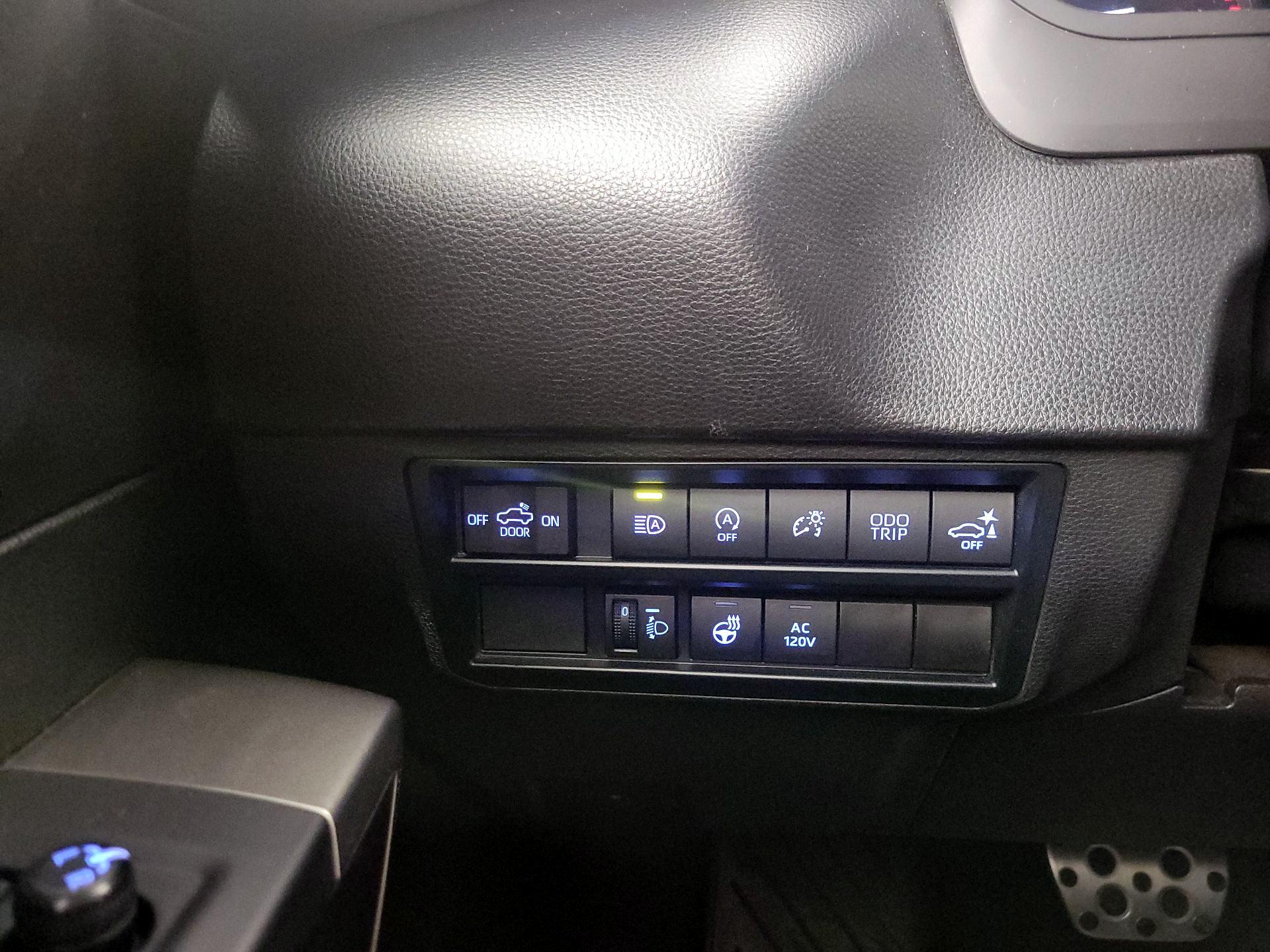 Thumbnail: 2023 Toyota Tundra - 13