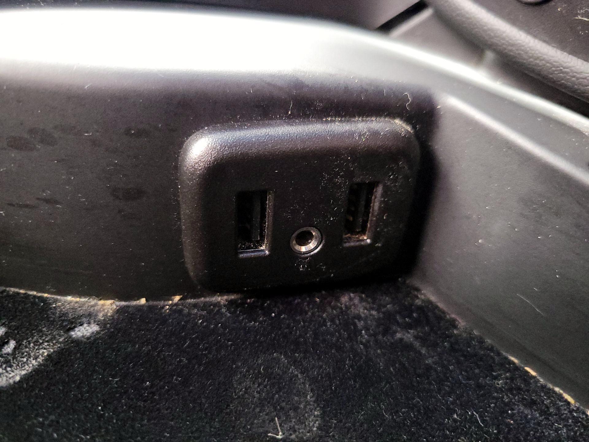 Thumbnail: 2016 Chevrolet Corvette - 18