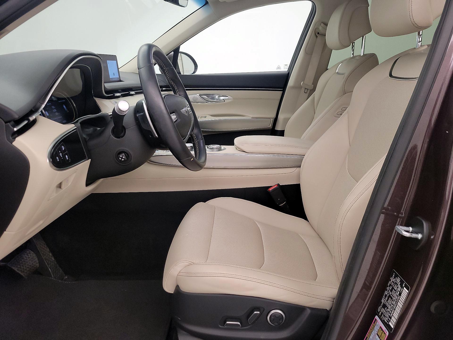 Thumbnail: 2023 Genesis GV70 - 11