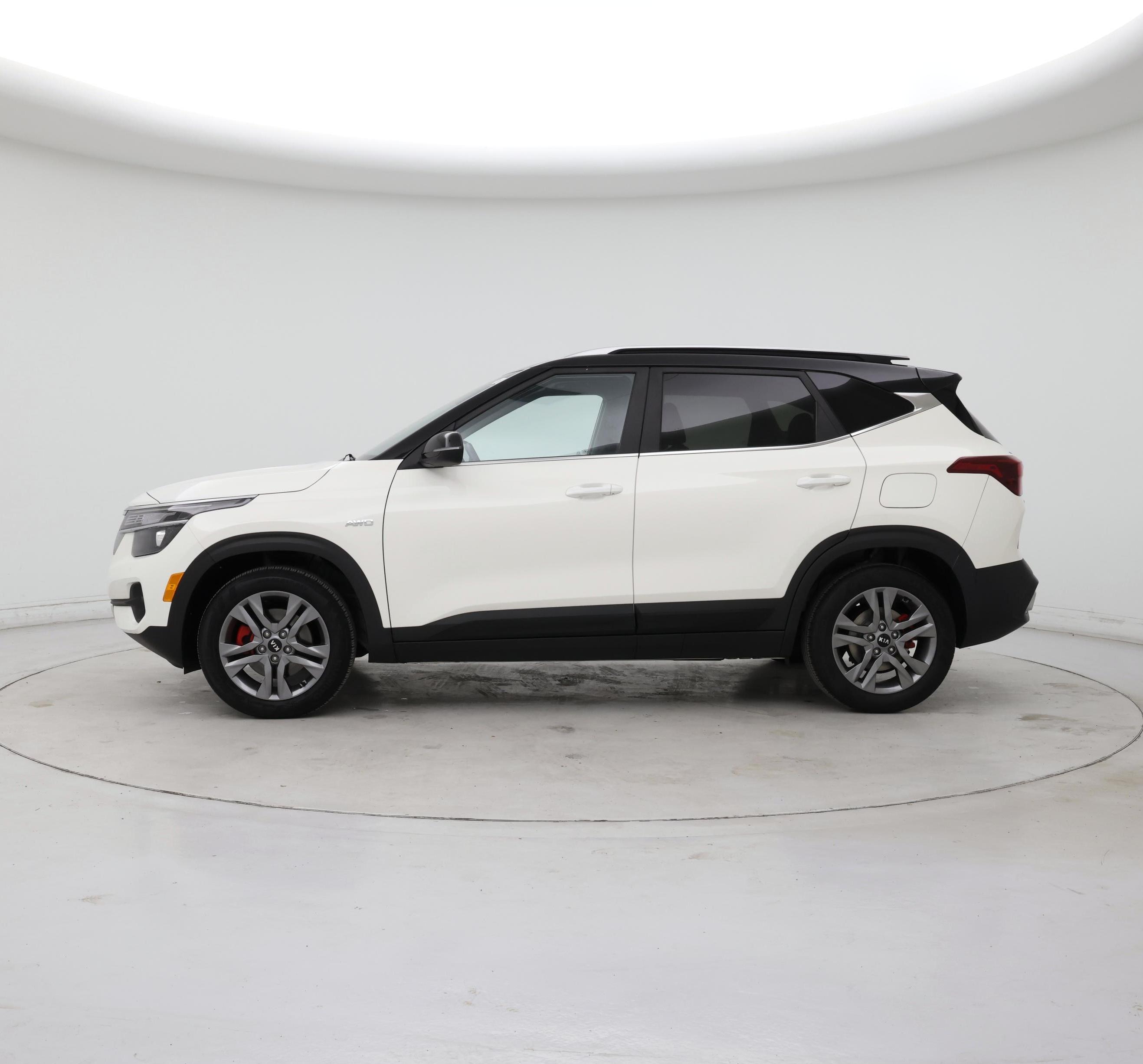 Thumbnail: 2021 Kia Seltos - 3