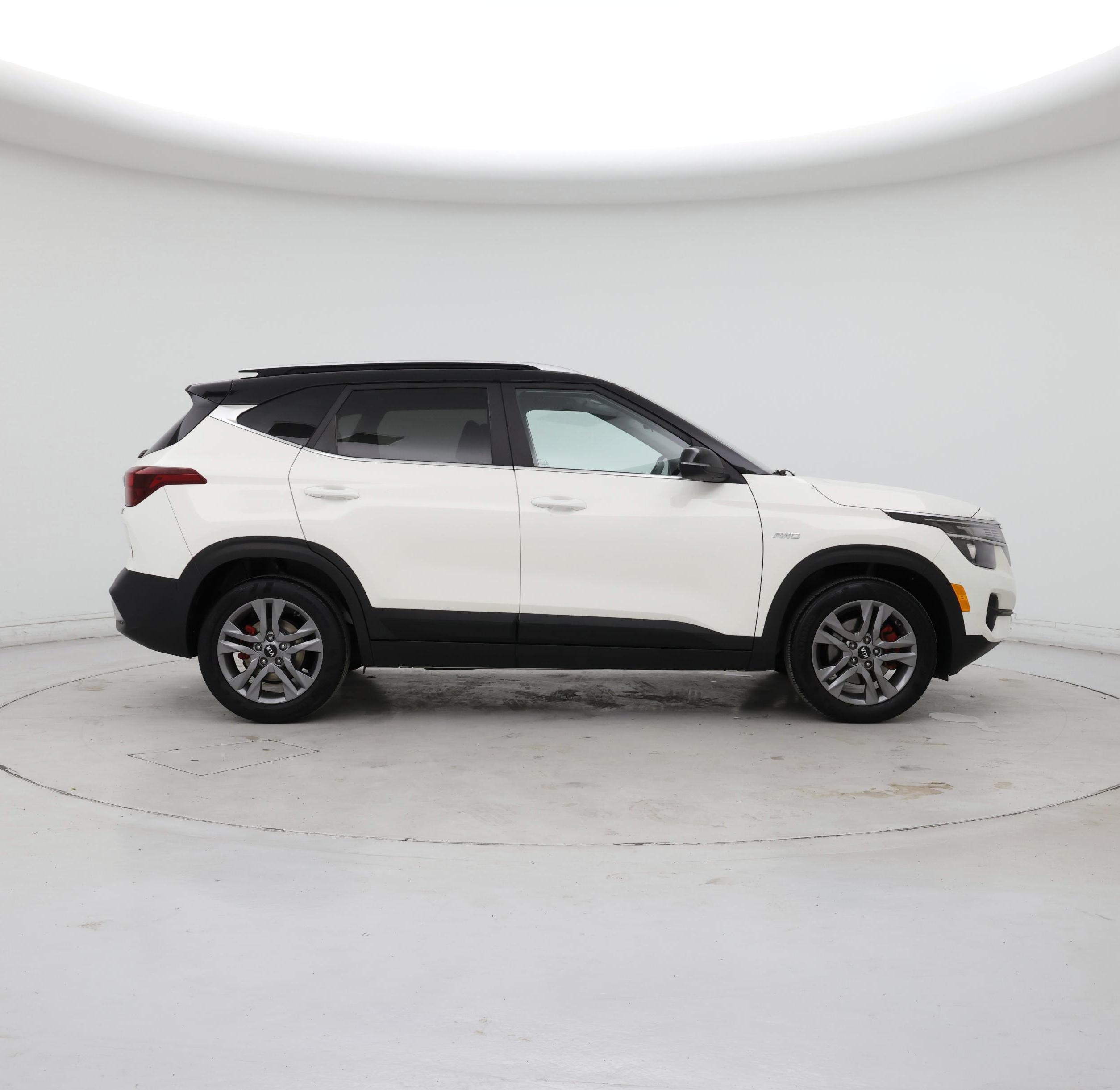 Thumbnail: 2021 Kia Seltos - 7