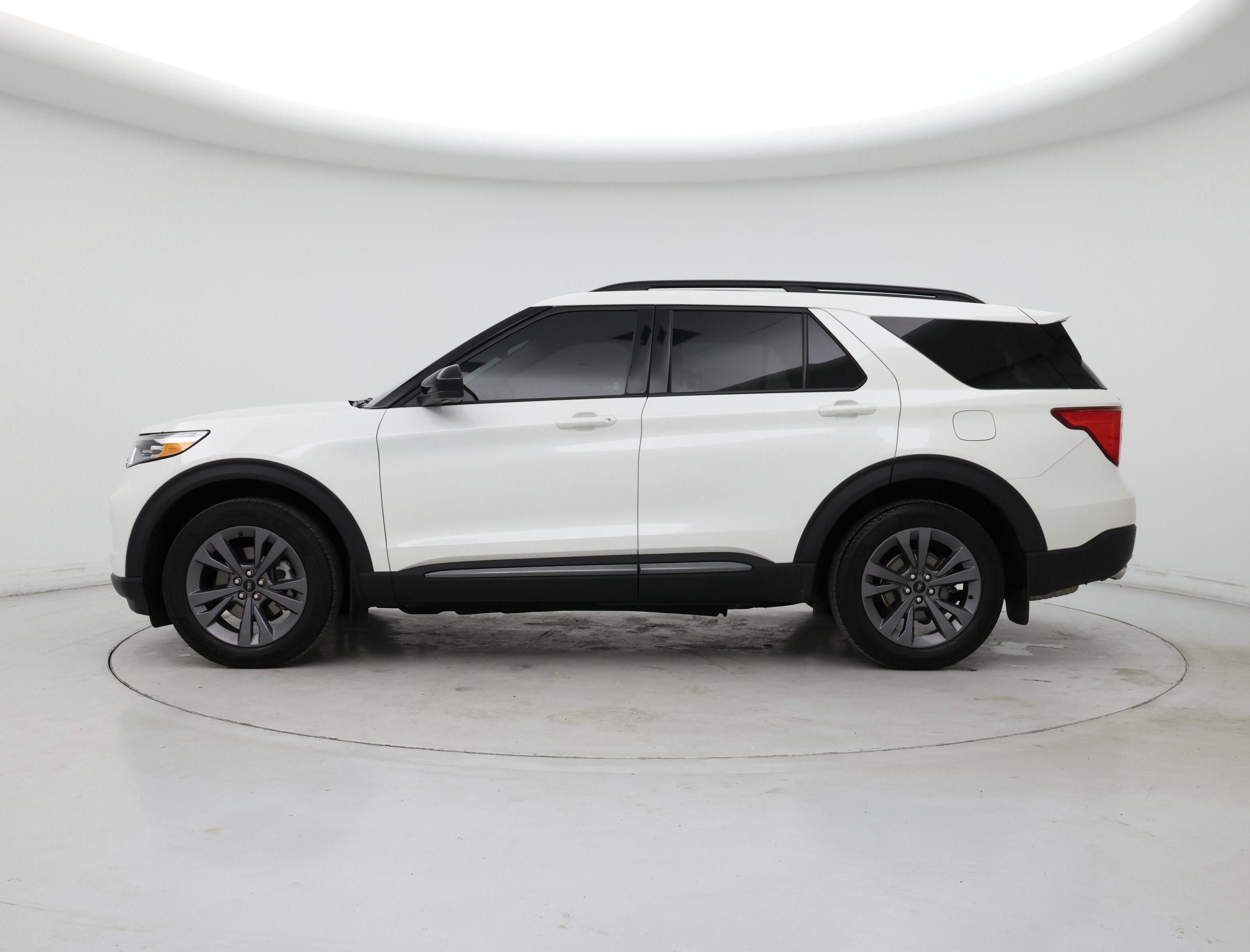 Thumbnail: 2024 Ford Explorer - 3