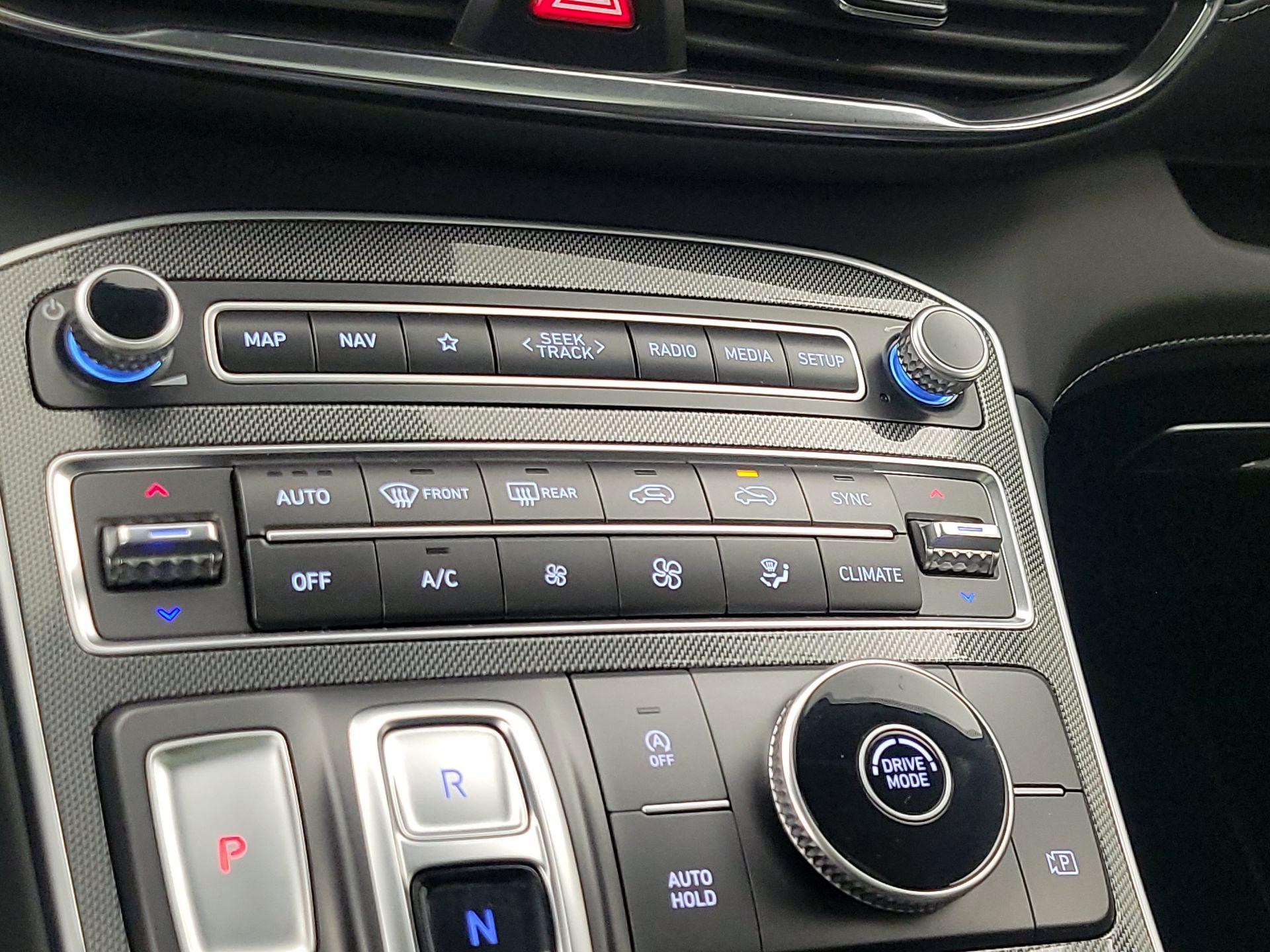 Thumbnail: 2023 Hyundai Santa Fe - 17