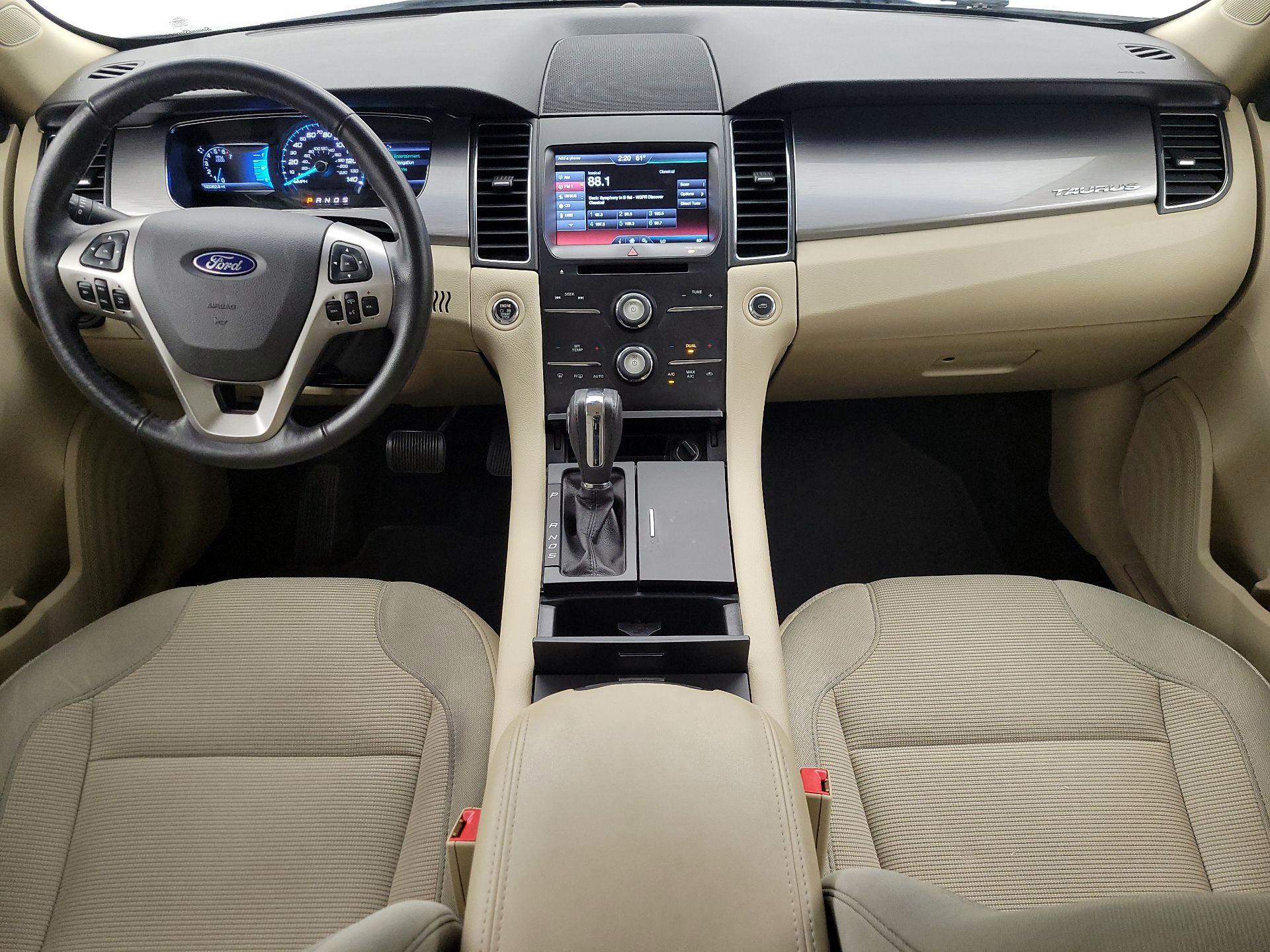 Thumbnail: 2015 Ford Taurus - 9