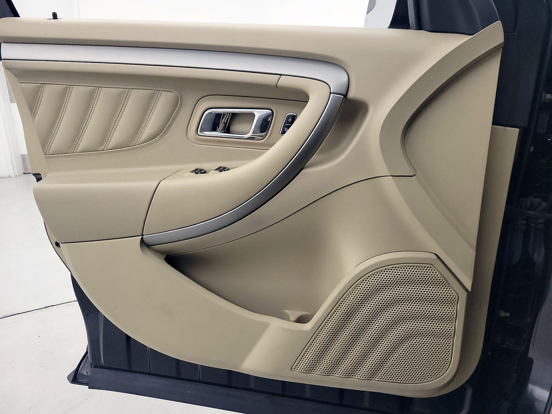 Thumbnail: 2018 Ford Taurus - 12