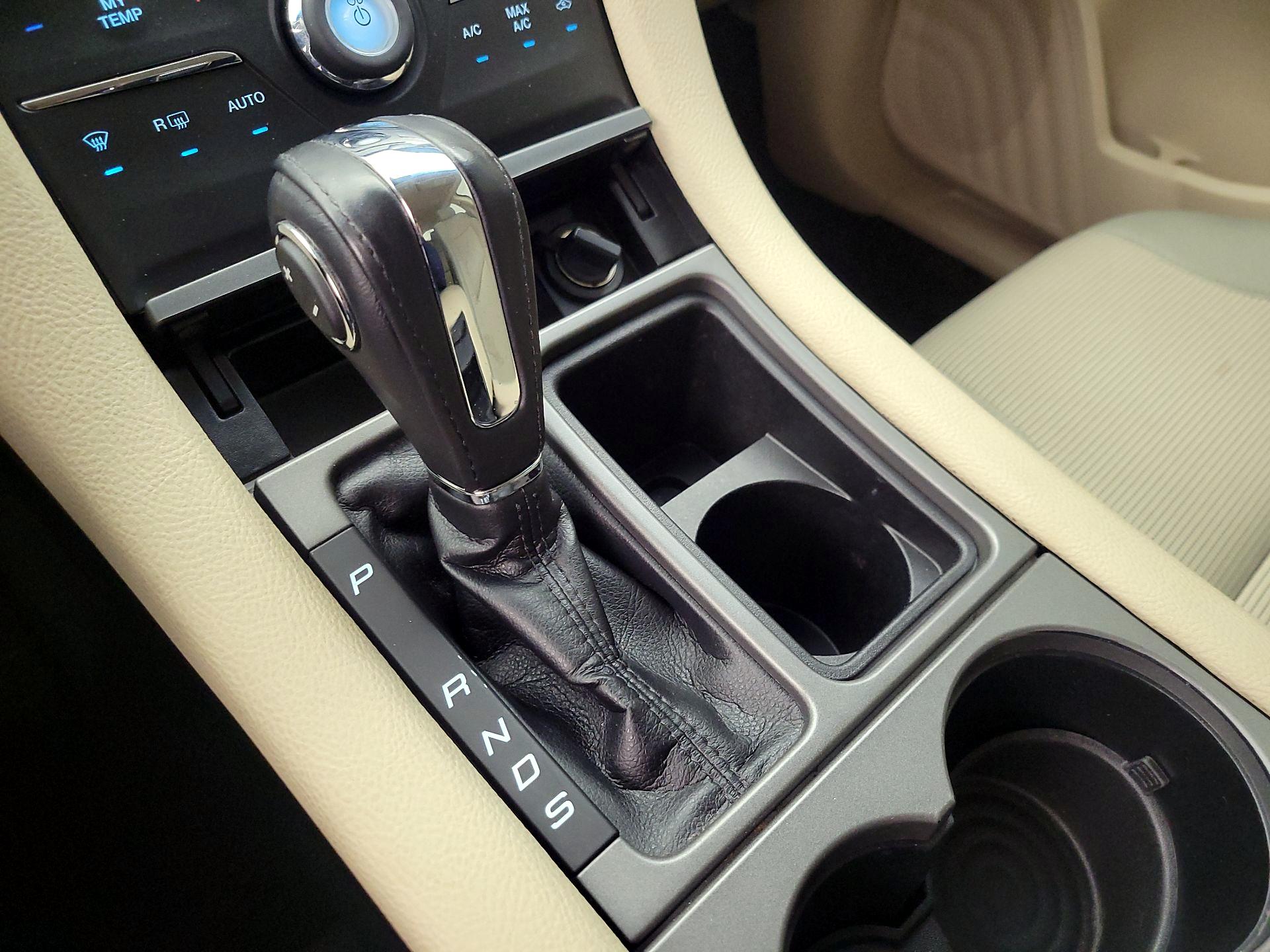 Thumbnail: 2018 Ford Taurus - 18