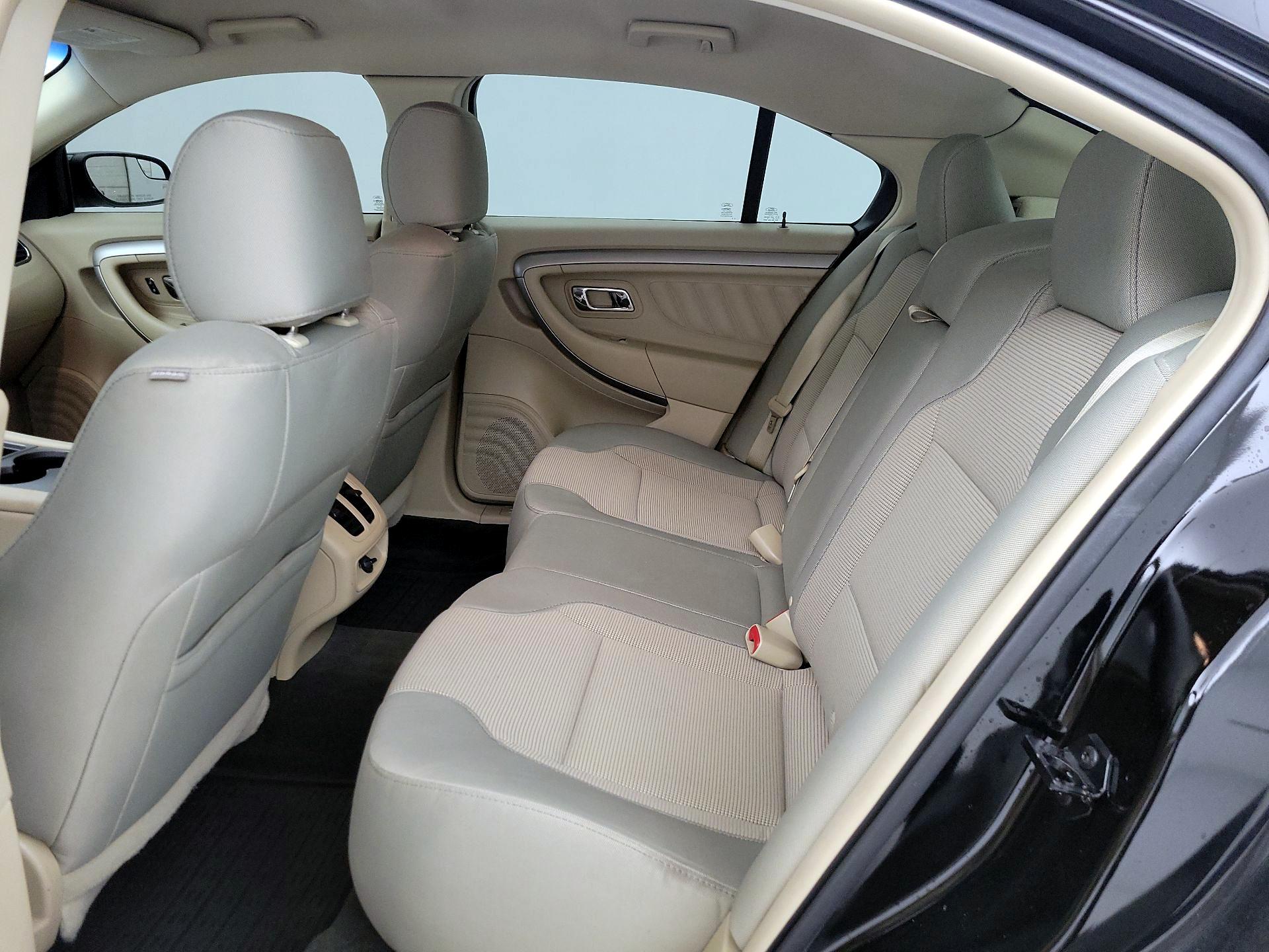 Thumbnail: 2018 Ford Taurus - 20