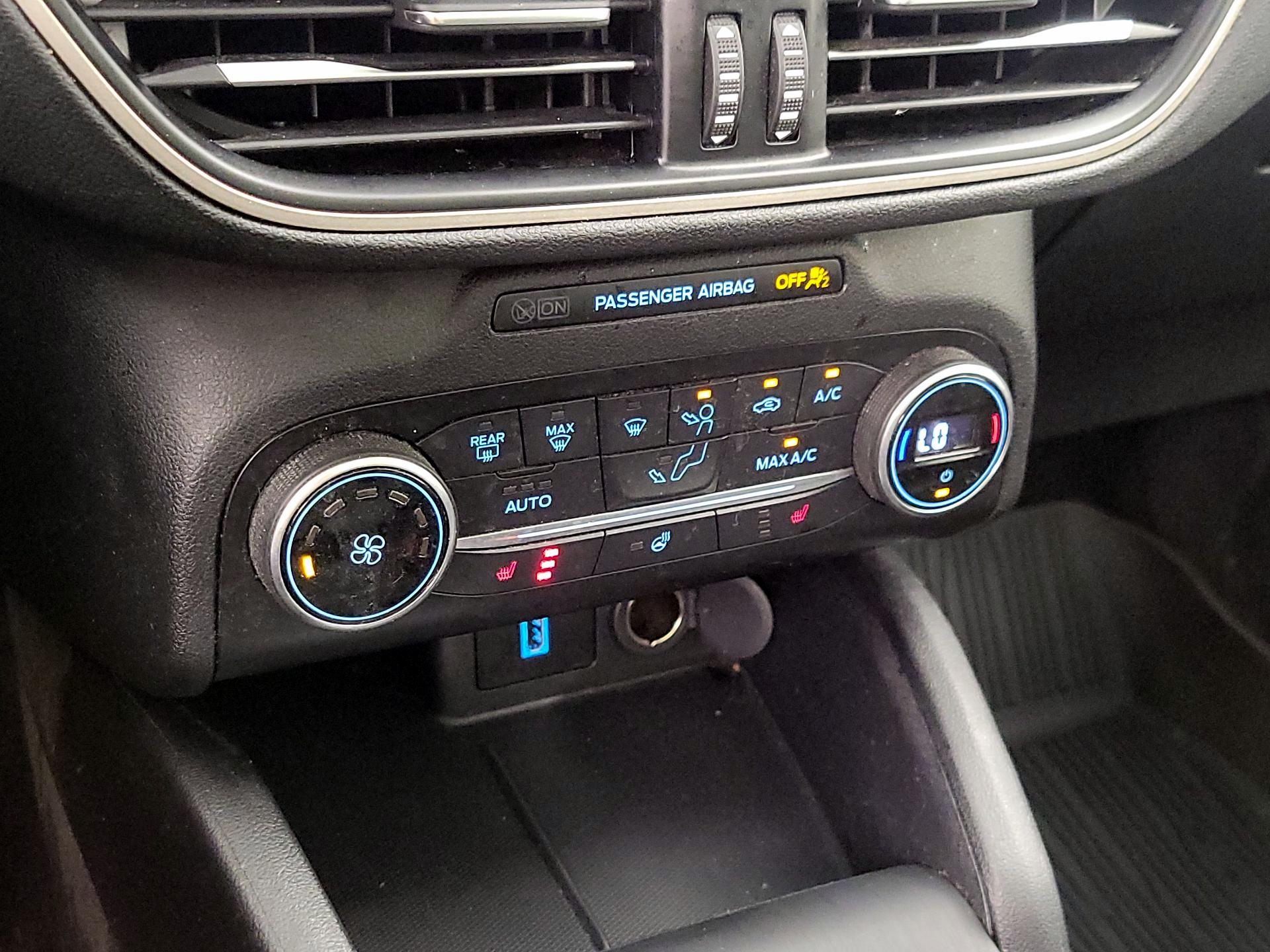 Thumbnail: 2020 Ford Escape - 16