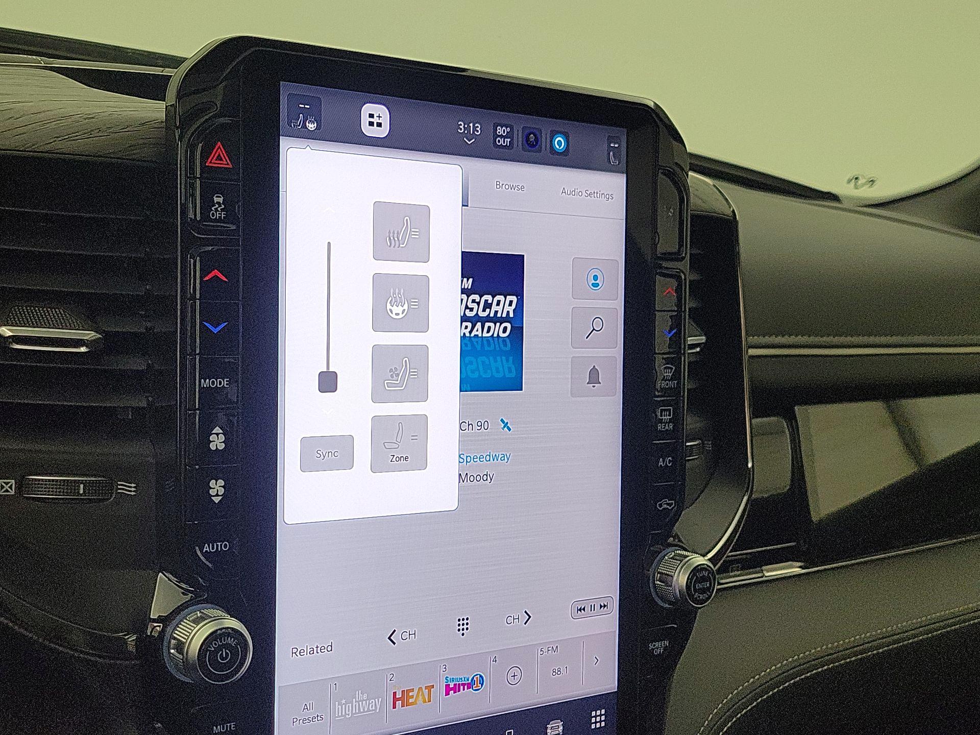 Thumbnail: 2025 RAM 1500 - 17