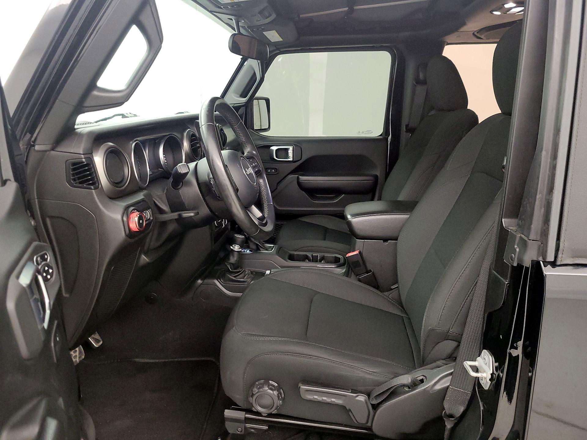 Thumbnail: 2019 Jeep Wrangler - 11