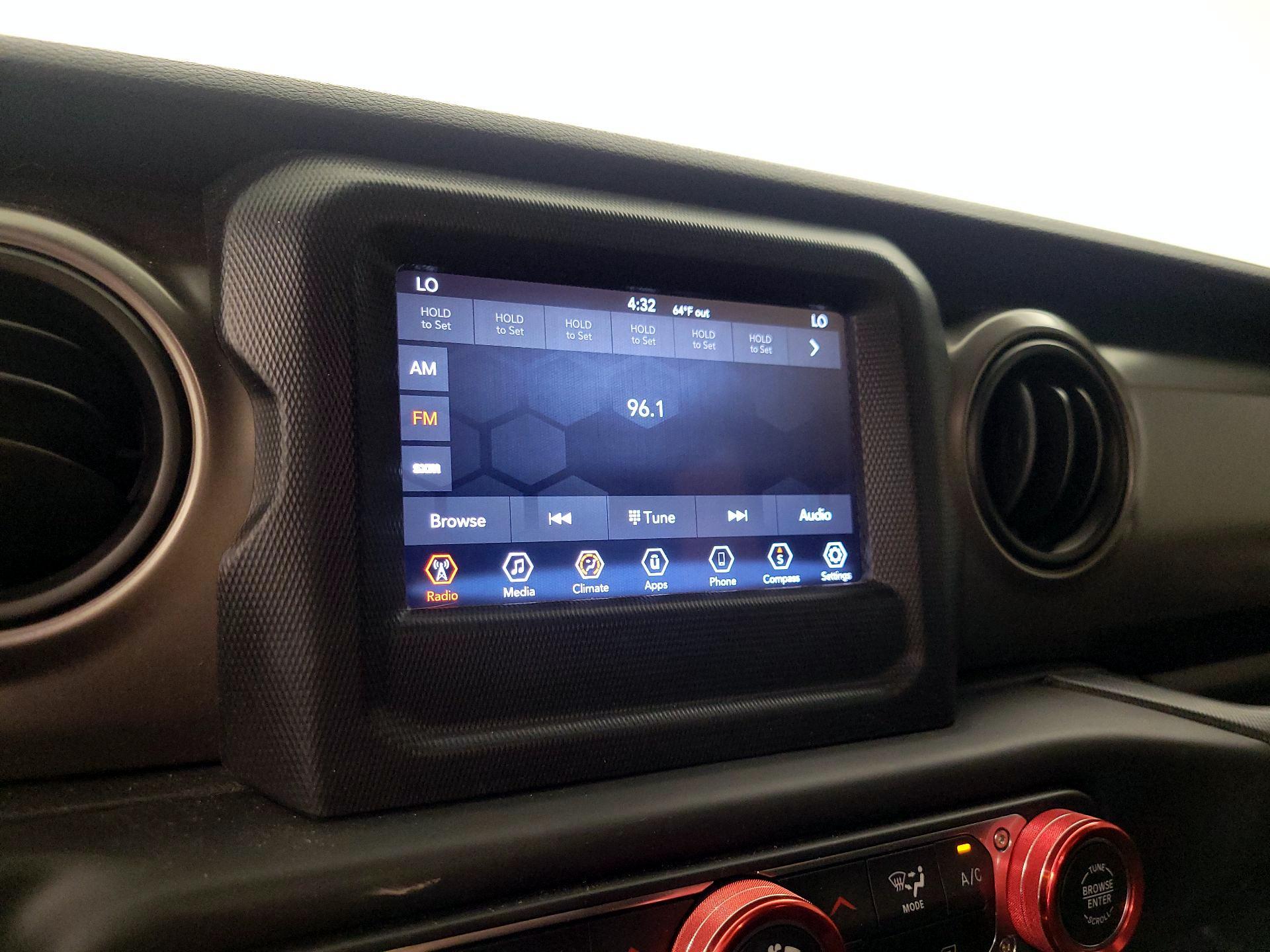 Thumbnail: 2019 Jeep Wrangler - 15