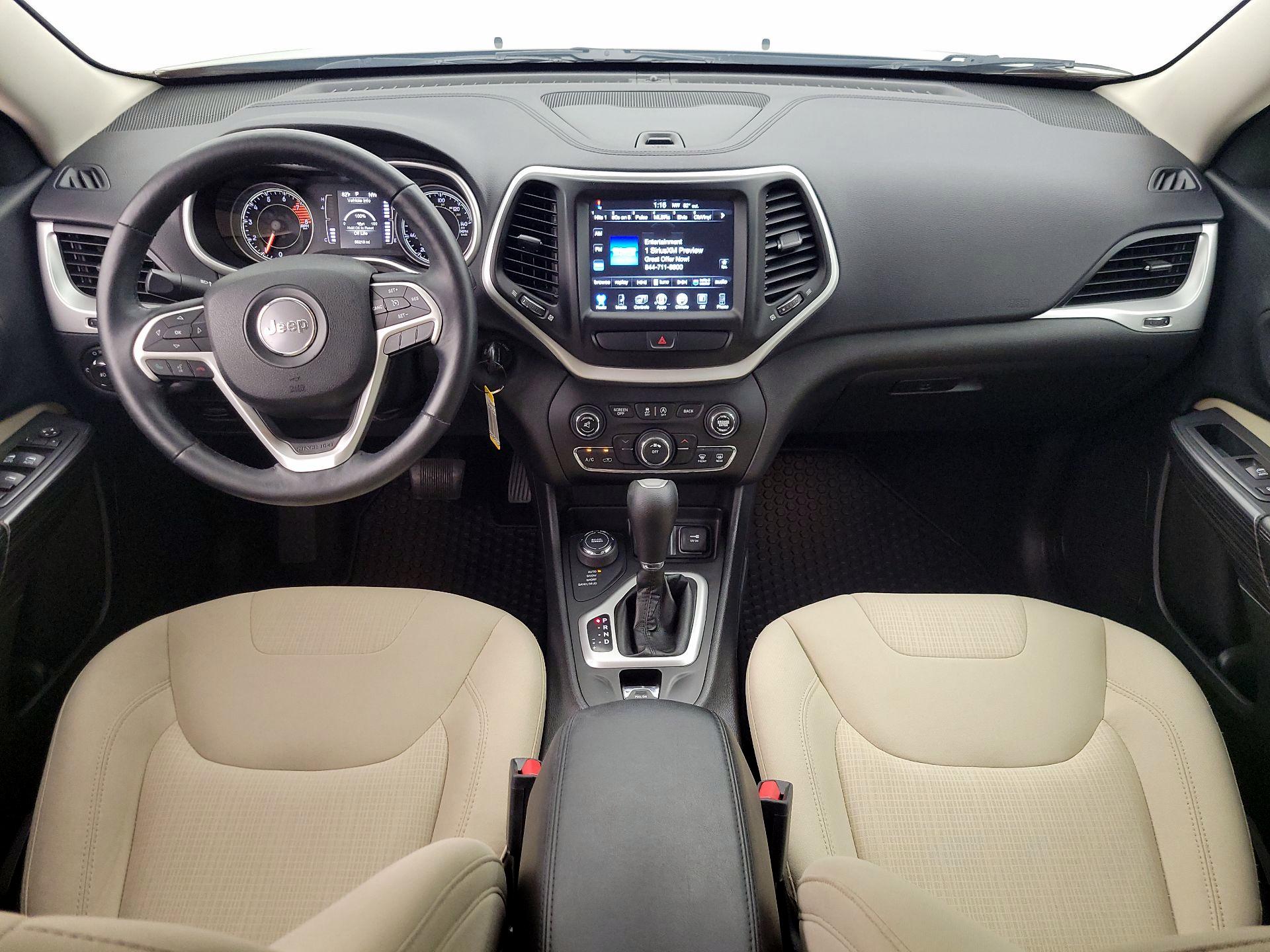 Thumbnail: 2017 Jeep Cherokee - 9