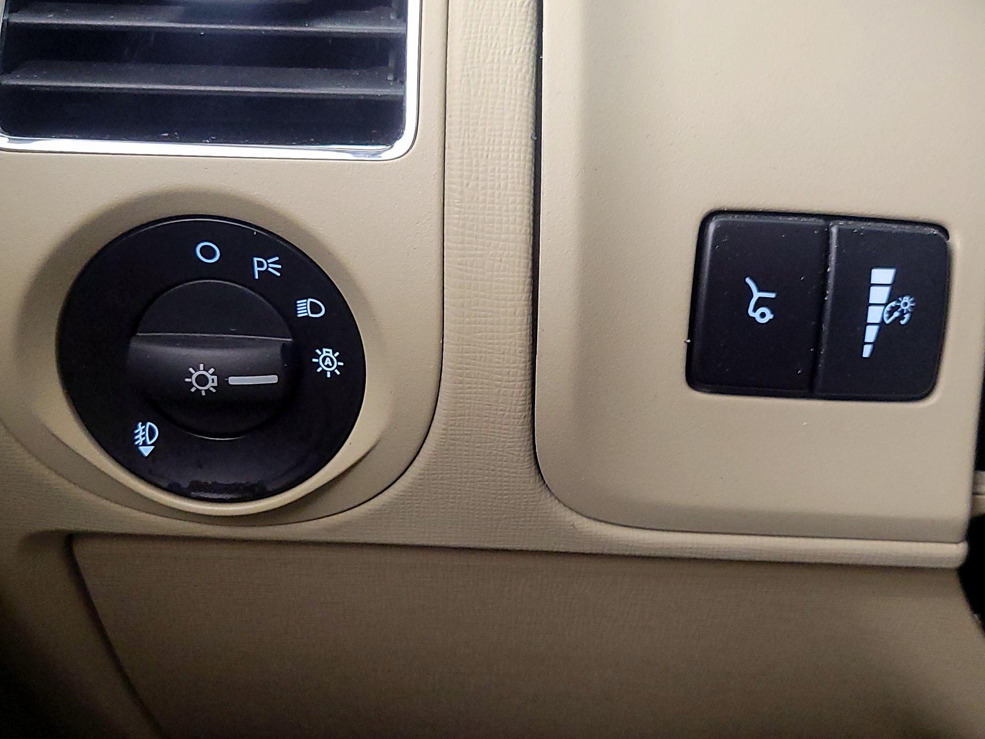 Thumbnail: 2016 Ford Flex - 13