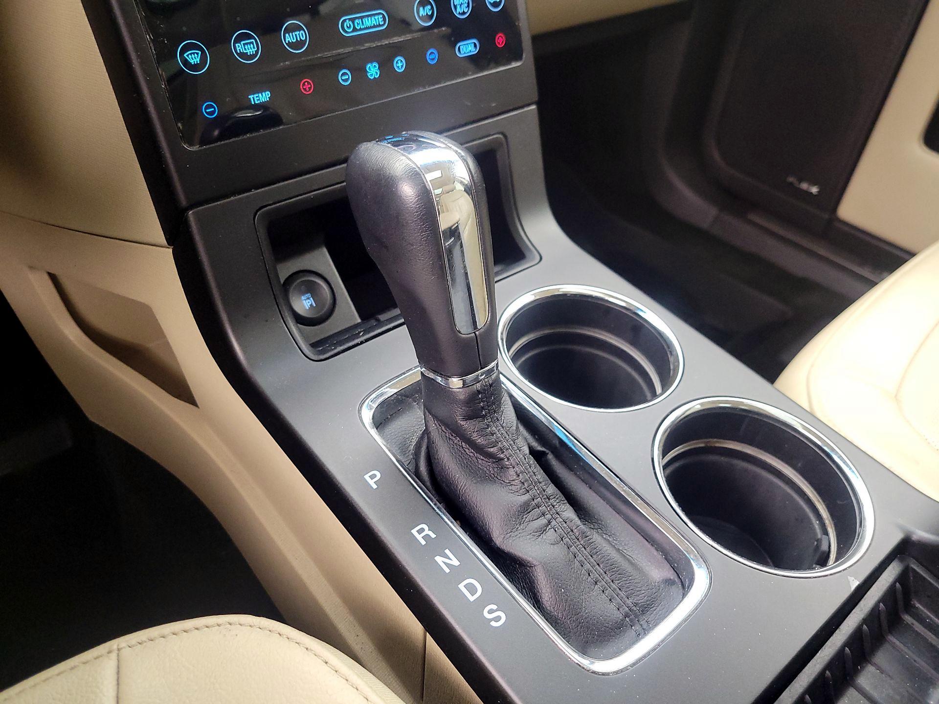 Thumbnail: 2016 Ford Flex - 18