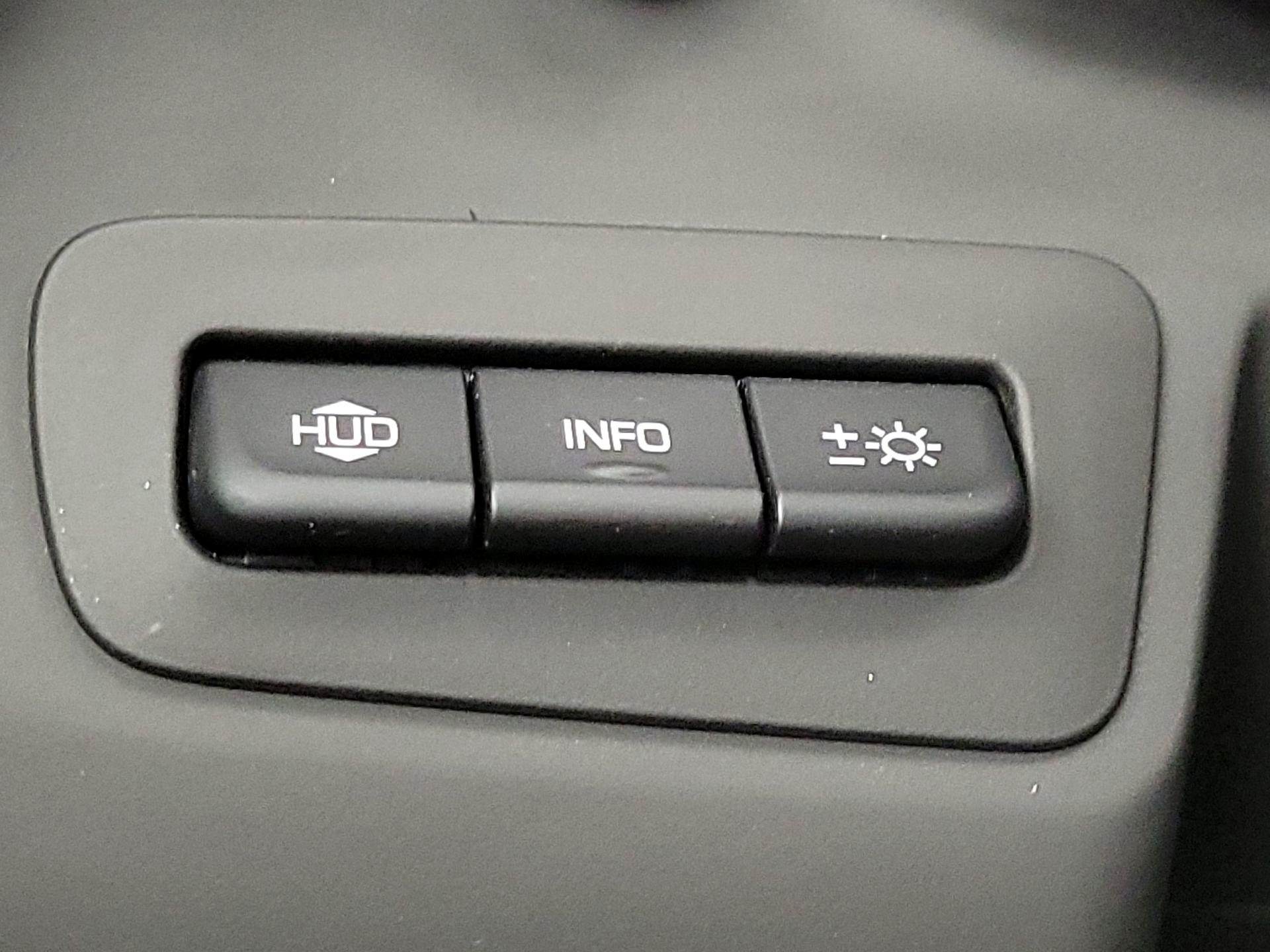 Thumbnail: 2019 Chevrolet Camaro - 13