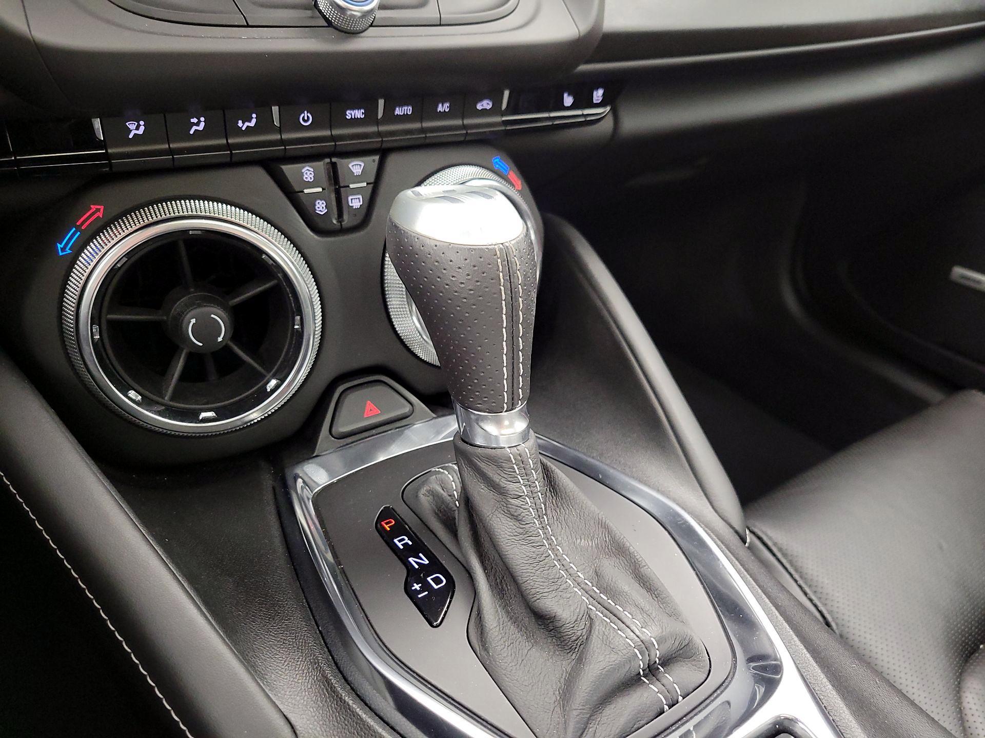 Thumbnail: 2019 Chevrolet Camaro - 17