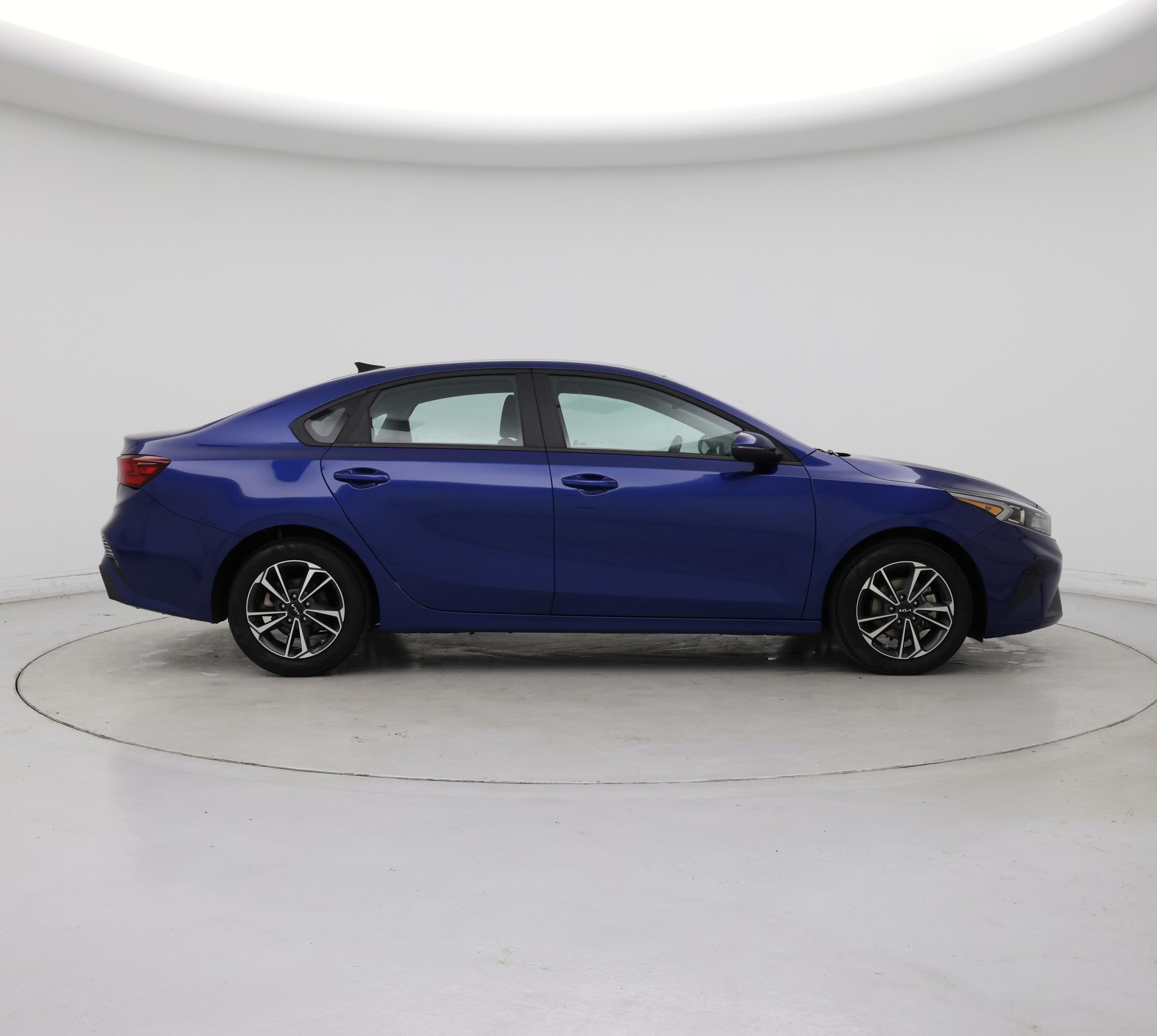 Thumbnail: 2024 Kia Forte - 7