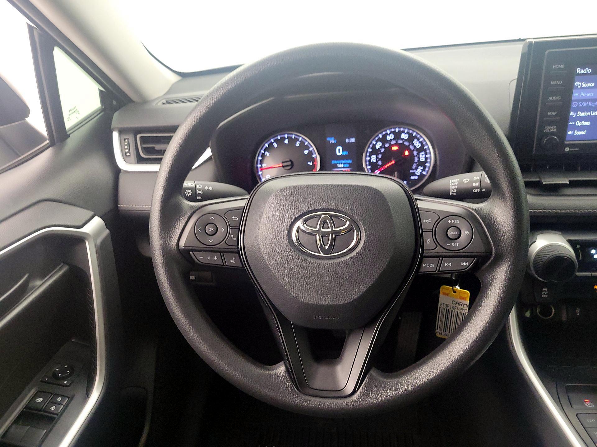 Thumbnail: 2021 Toyota RAV4 - 10